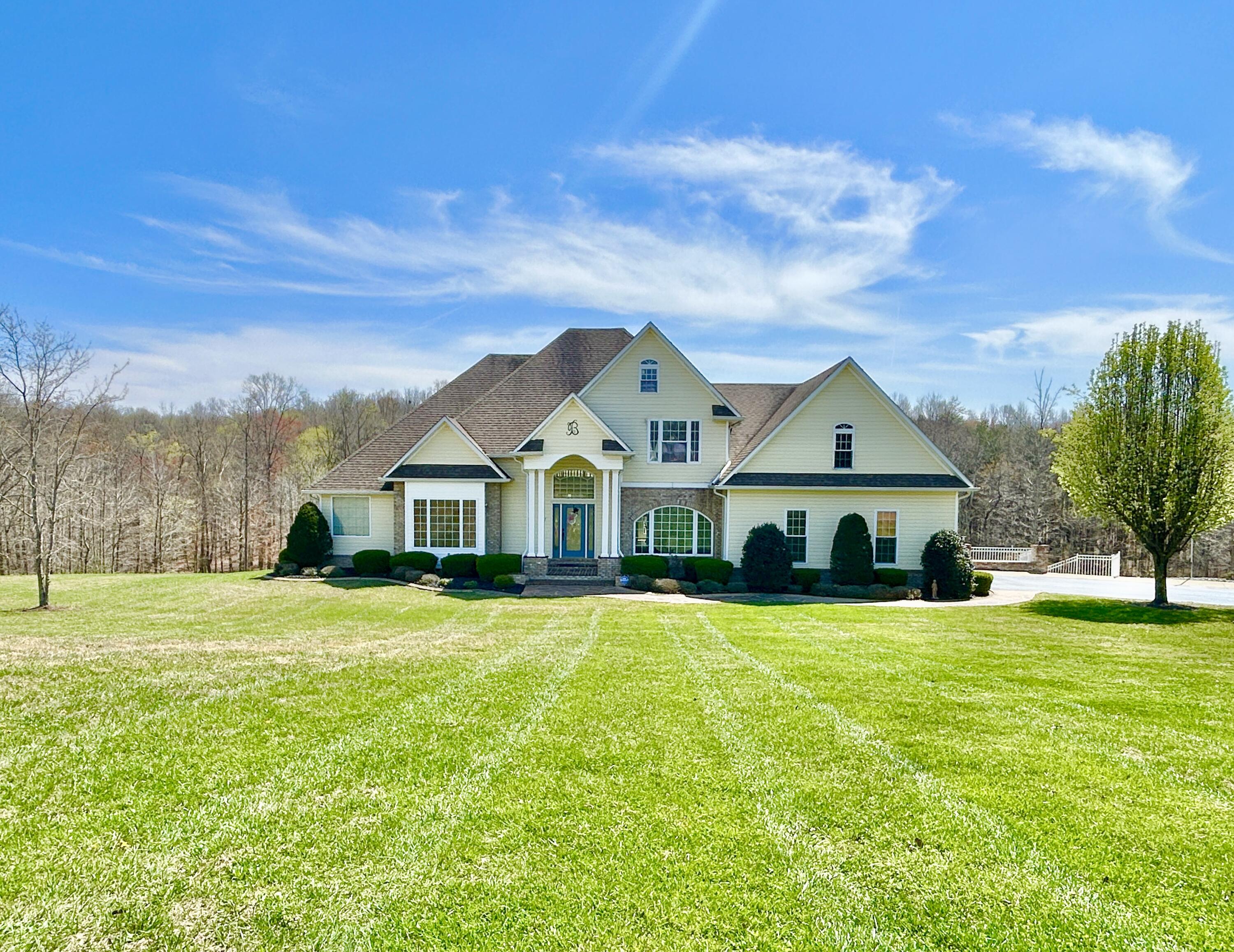 907 G V Hale Avenue Property Photo