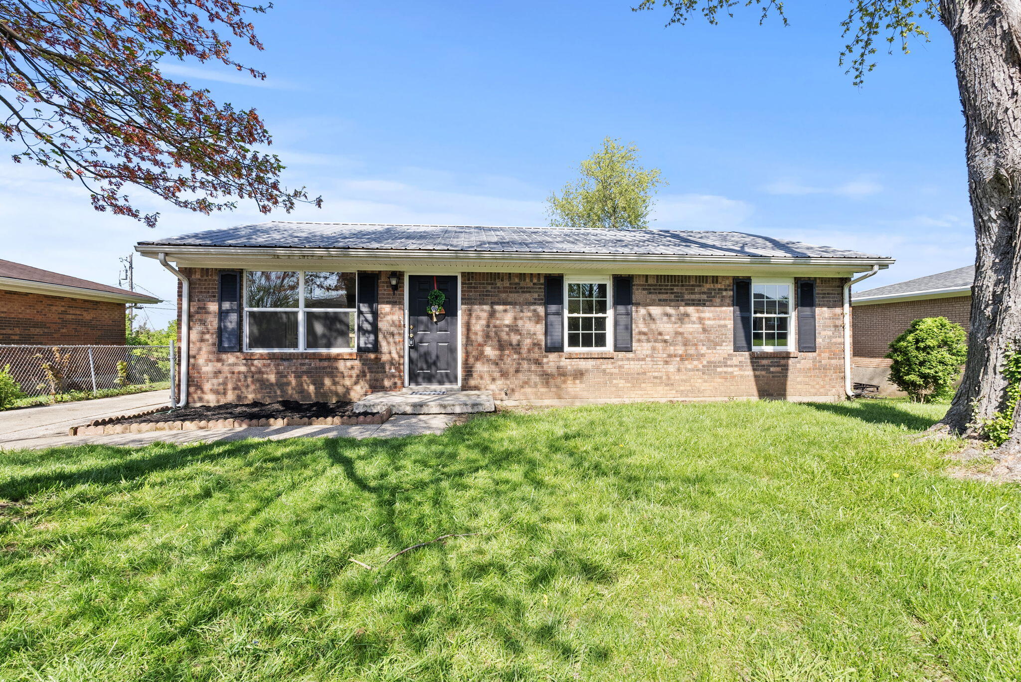 103 Queensway Drive Property Photo 1