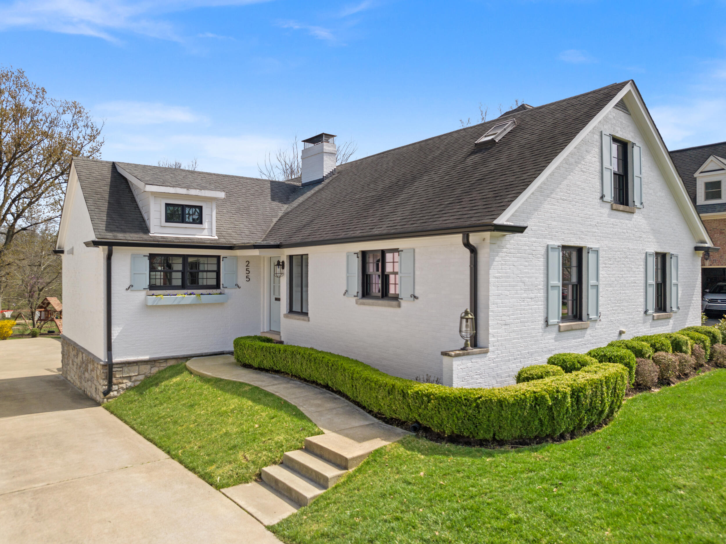 255 Shady Lane Property Photo