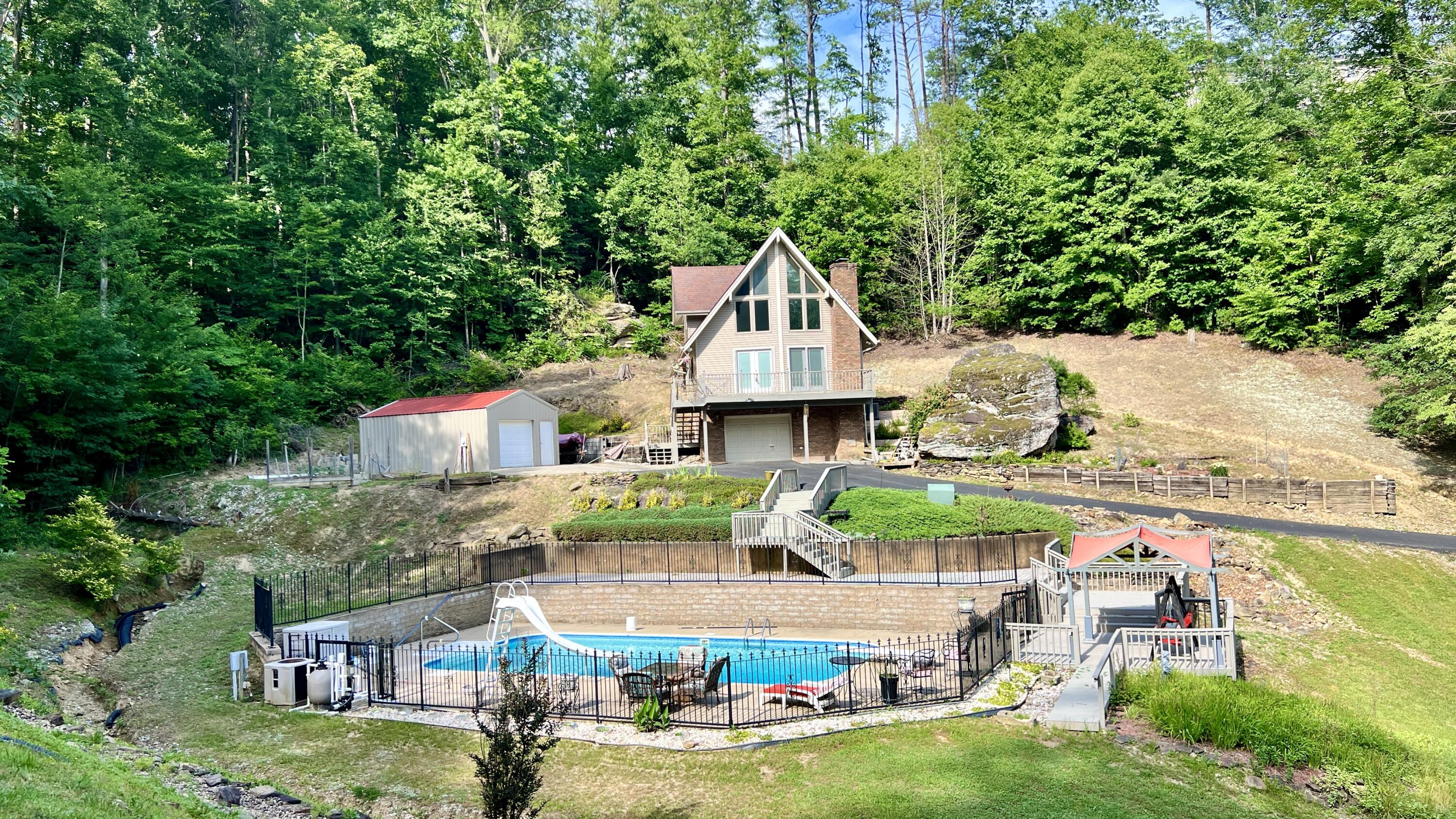832 Cliffs Edge Road Property Photo