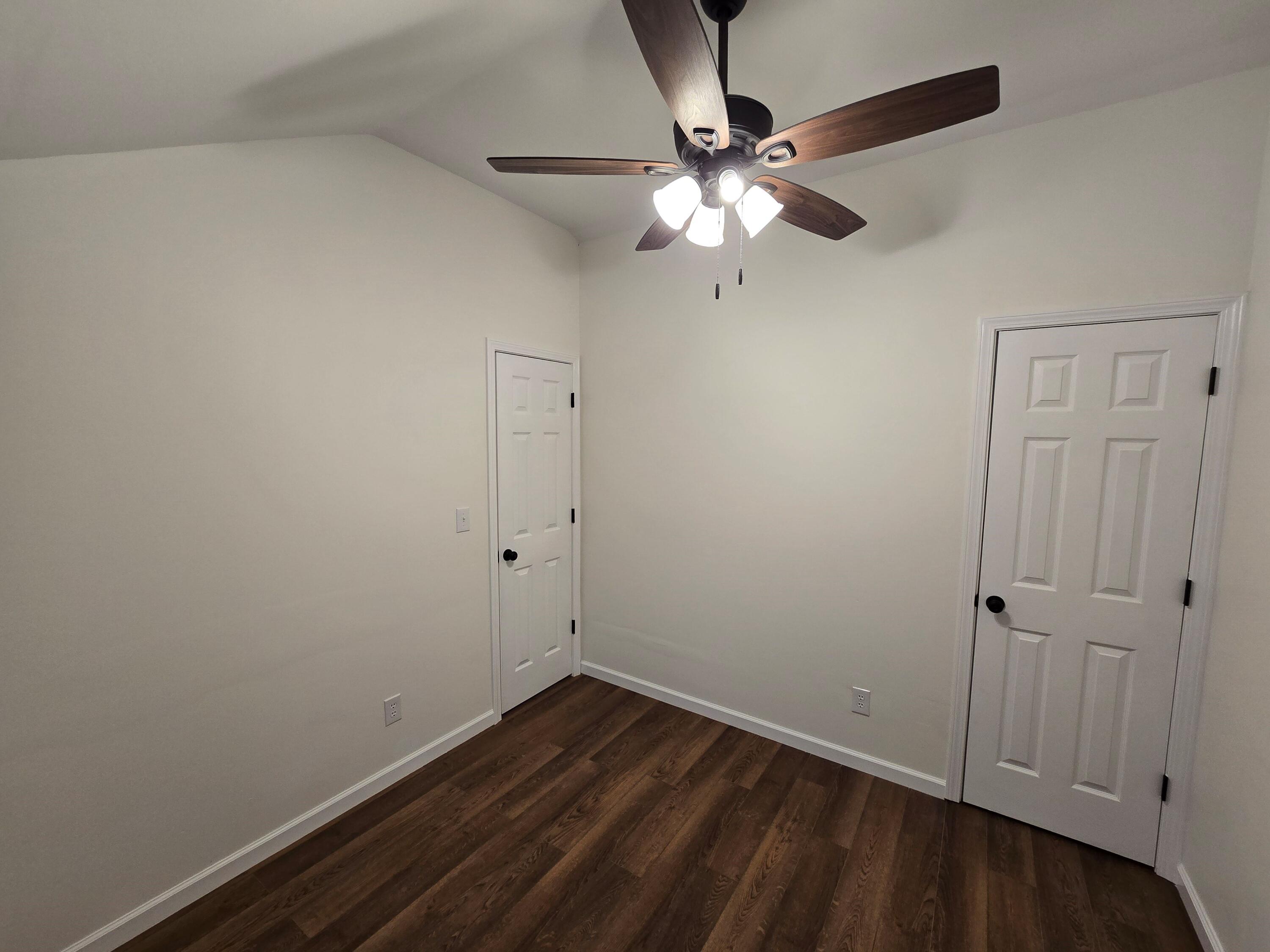 1237d High Rock Road Property Photo 5
