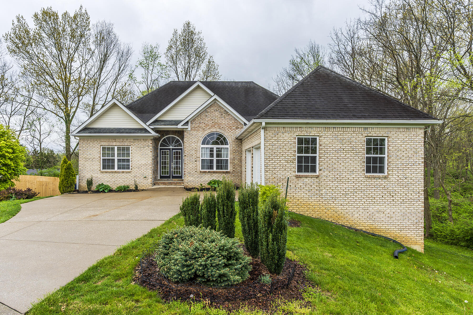 103 New Forest Court Property Photo 1