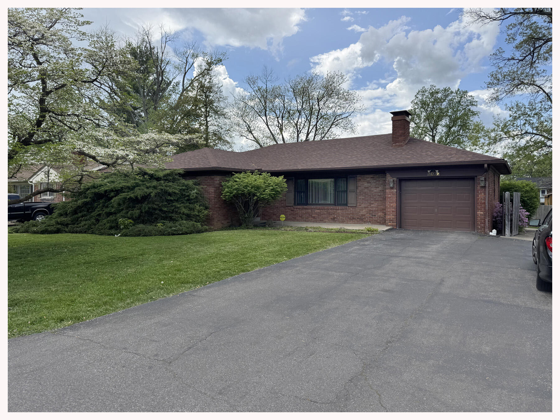 1042 Chickasaw Trail Property Photo 1