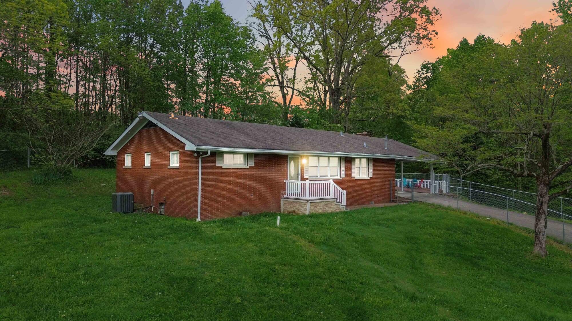 1554 Ky 2227 Property Photo 1