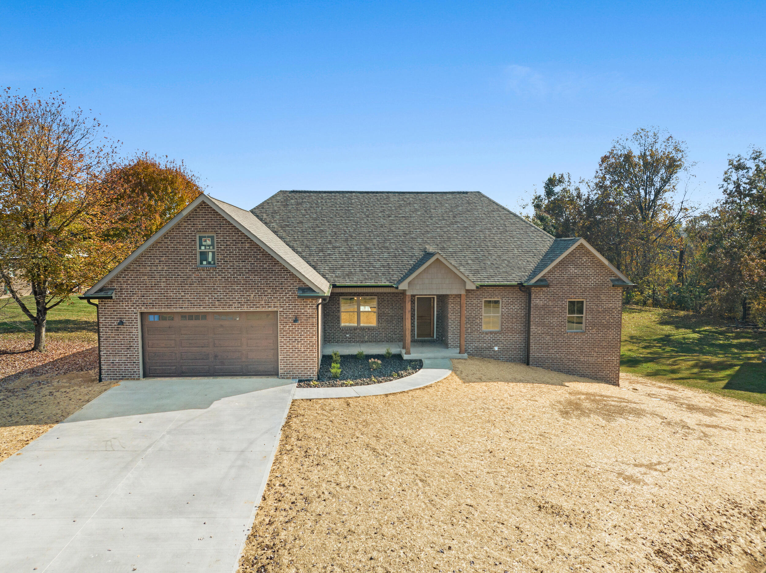 35 Valley Pointe Drive Property Photo 1