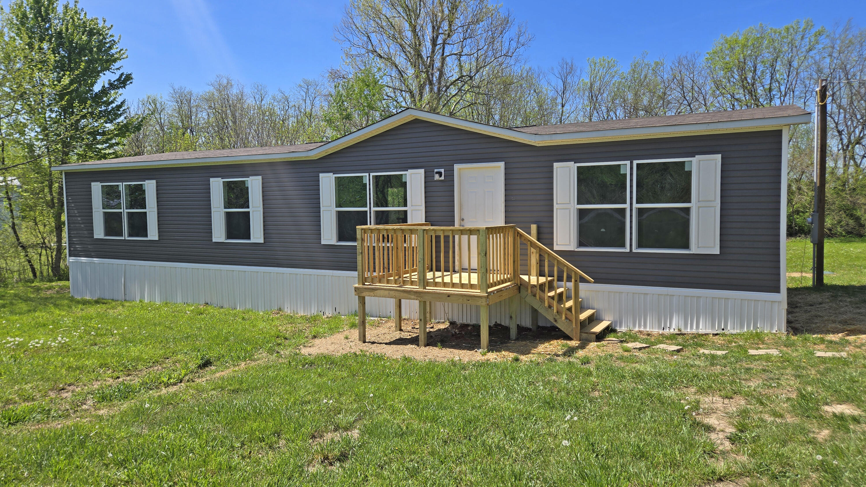125 Sunrise Drive Property Photo 1