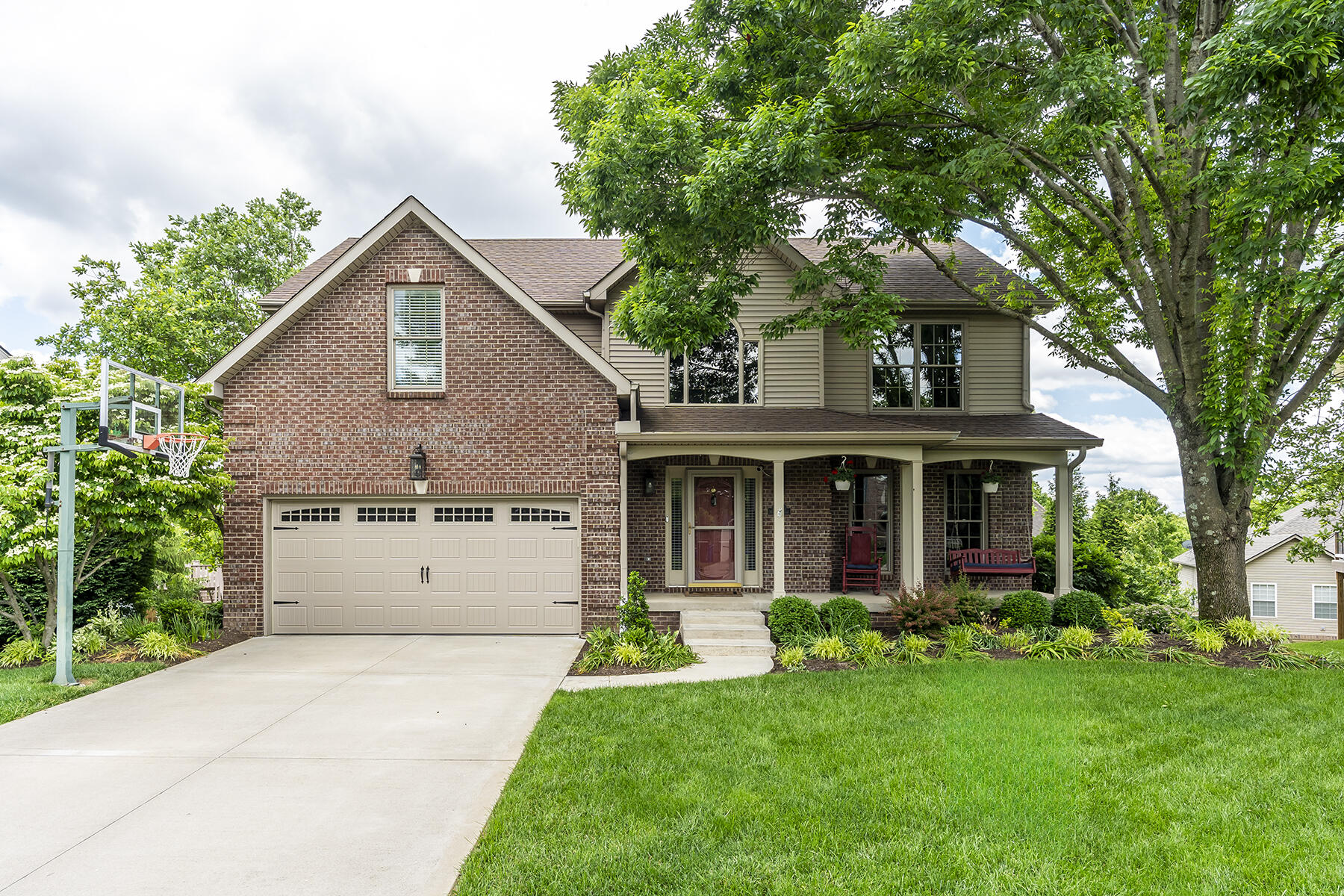 470 Huntington Court Property Photo 1