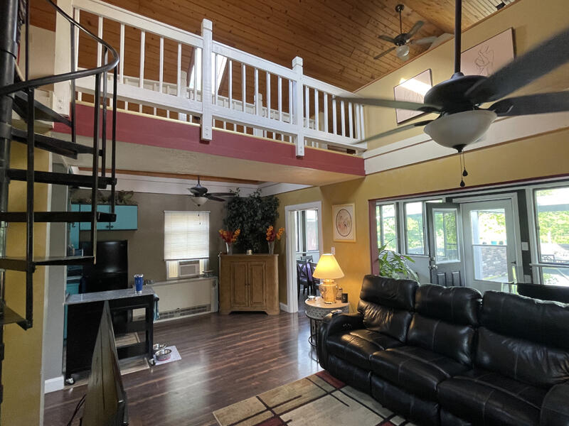 921 Boat Dock Road Property Photo 5