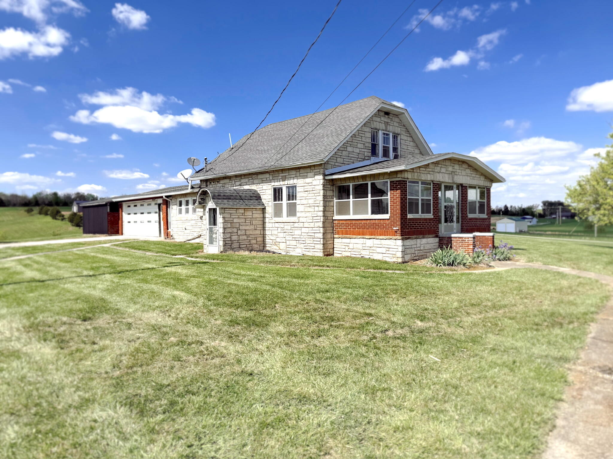 8235 Ky-761 Property Photo 2
