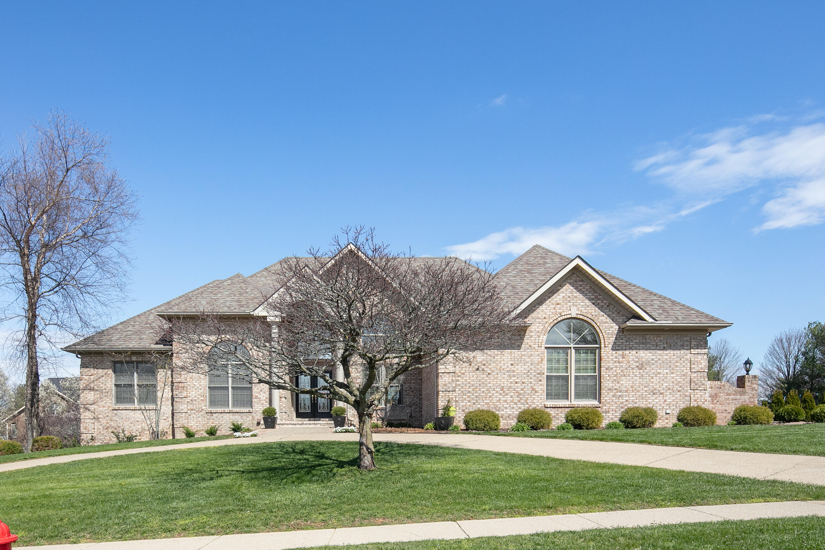204 Helmsley Lane Property Photo 1