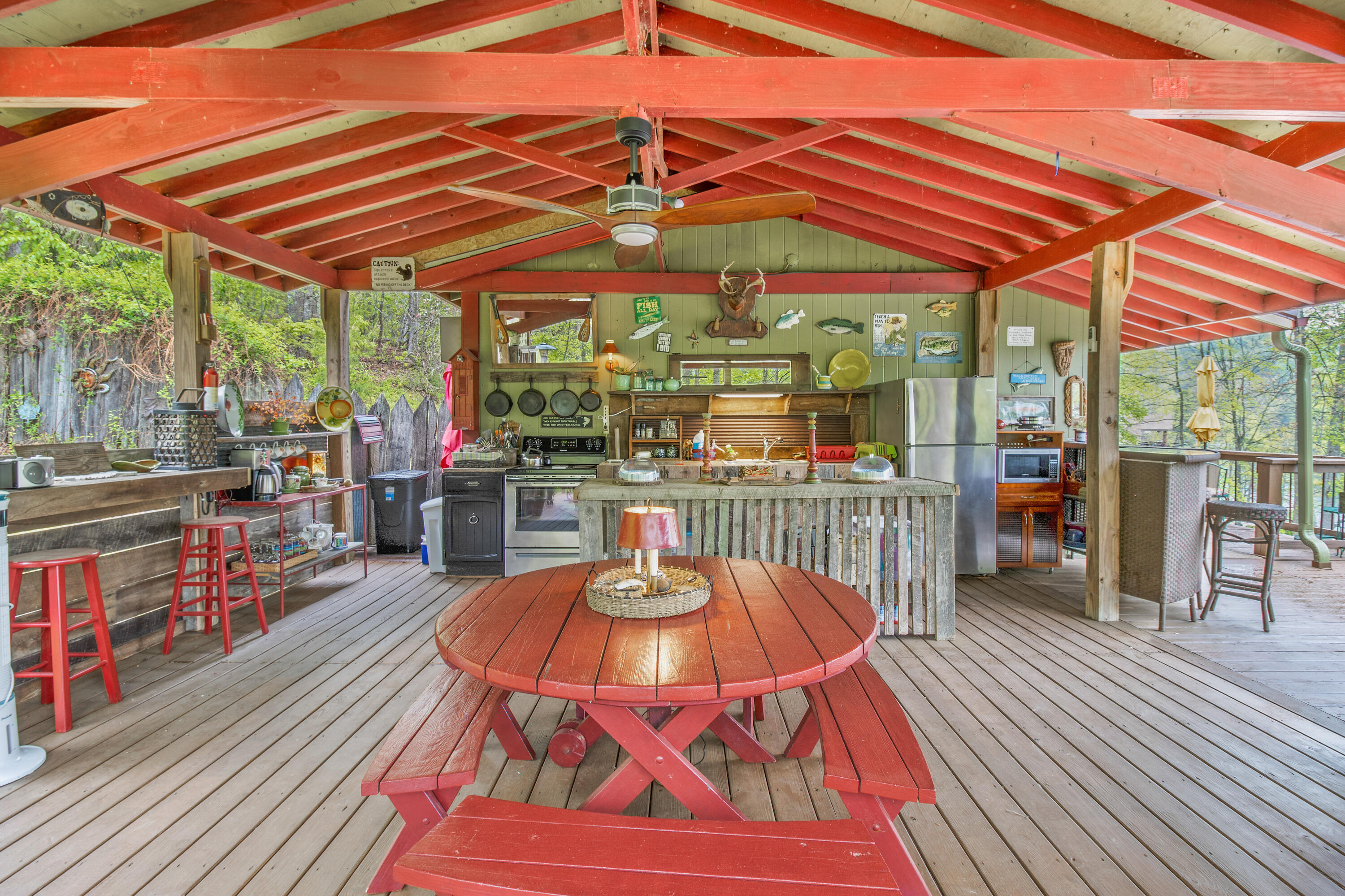 1866 Moriah Road Property Photo 13