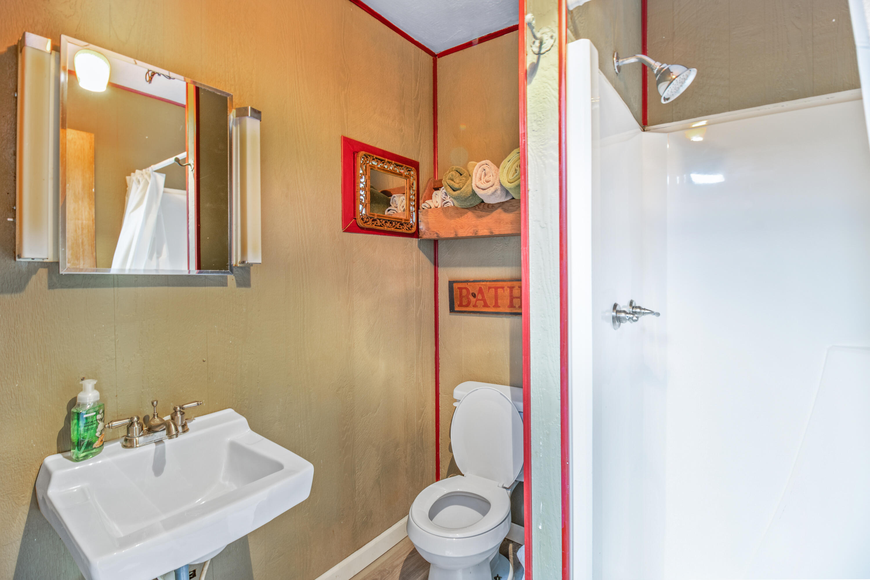 1866 Moriah Road Property Photo 66