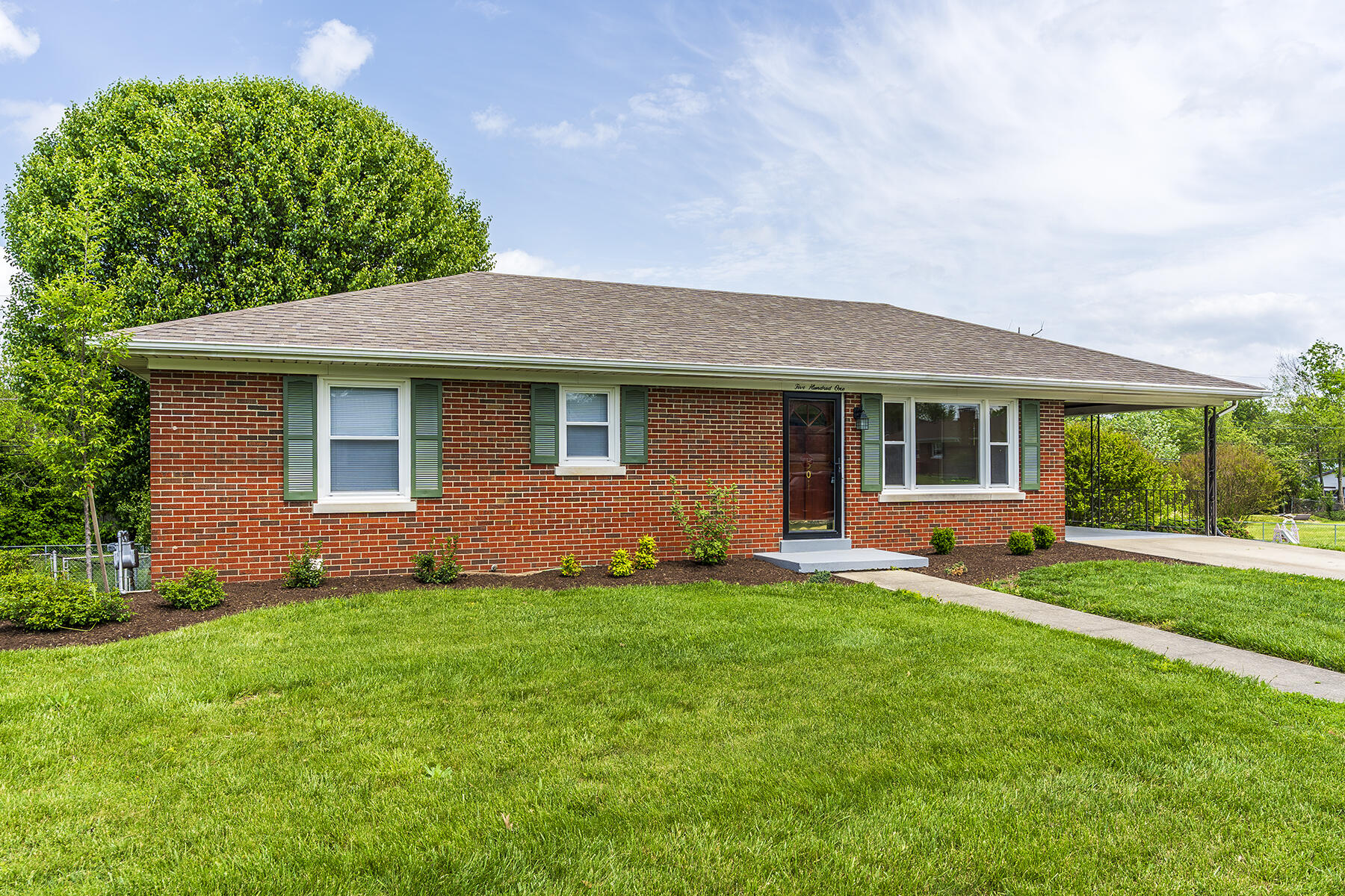 501 Hickory Hill Drive Property Photo 1