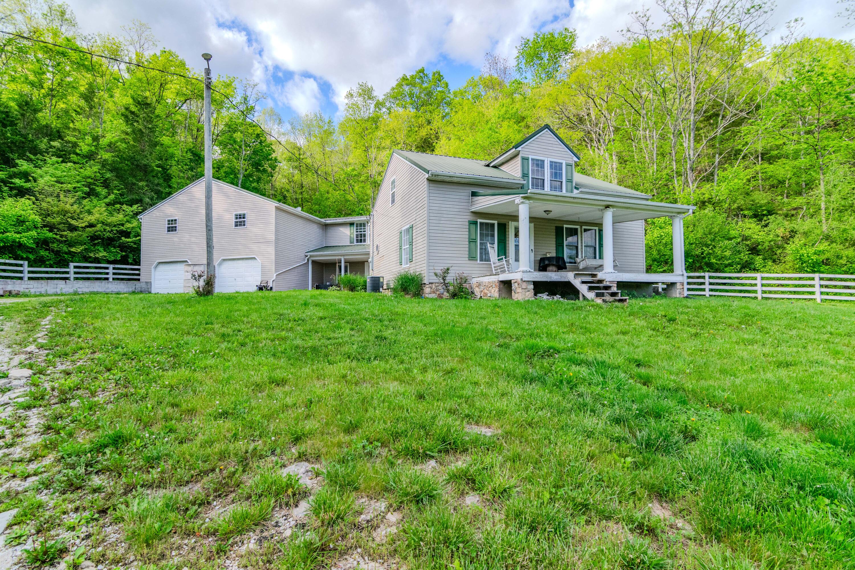 1056 River Road Property Photo