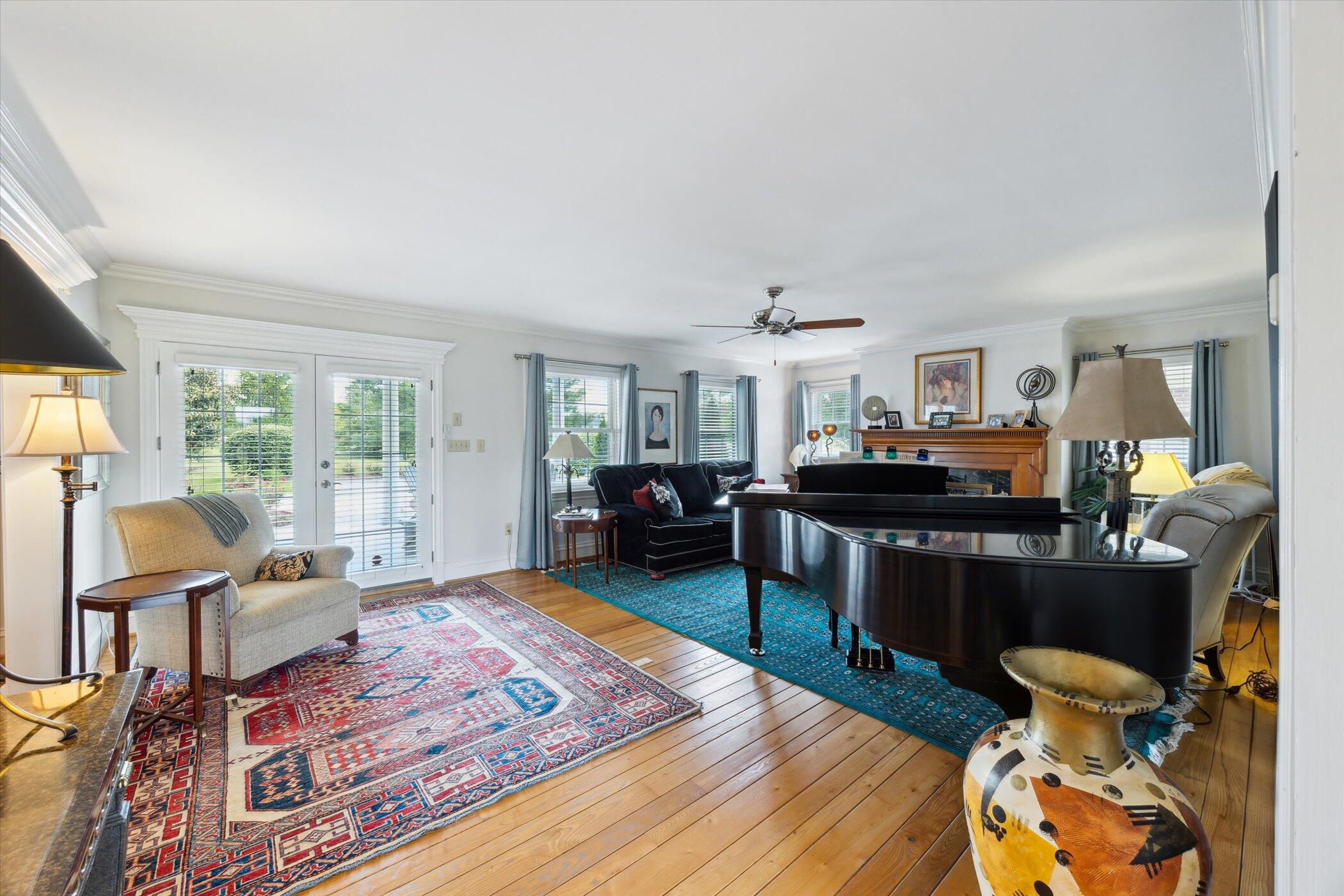 50 Chandamere Way Property Photo 6