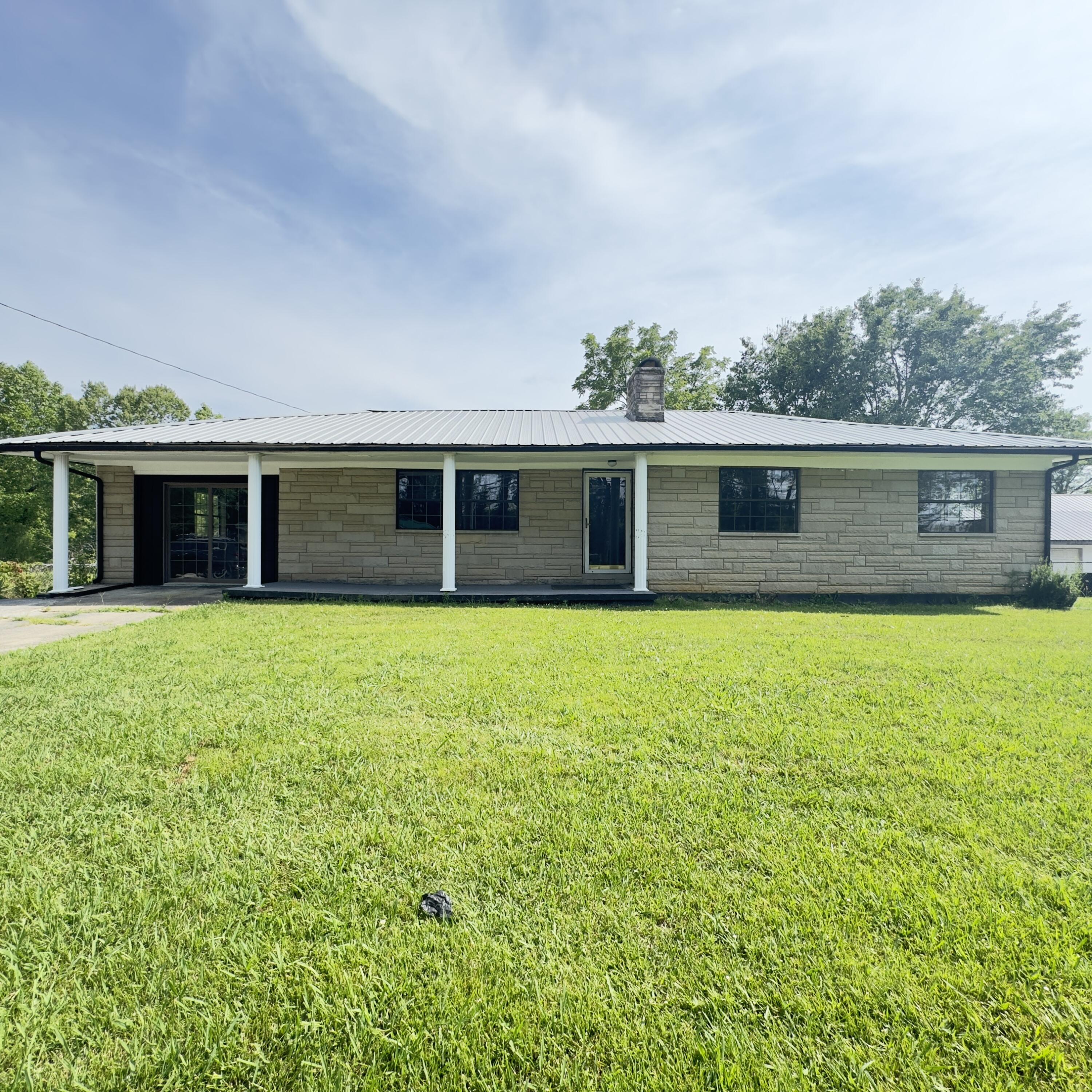 6957 Hwy 1232 Property Photo 1