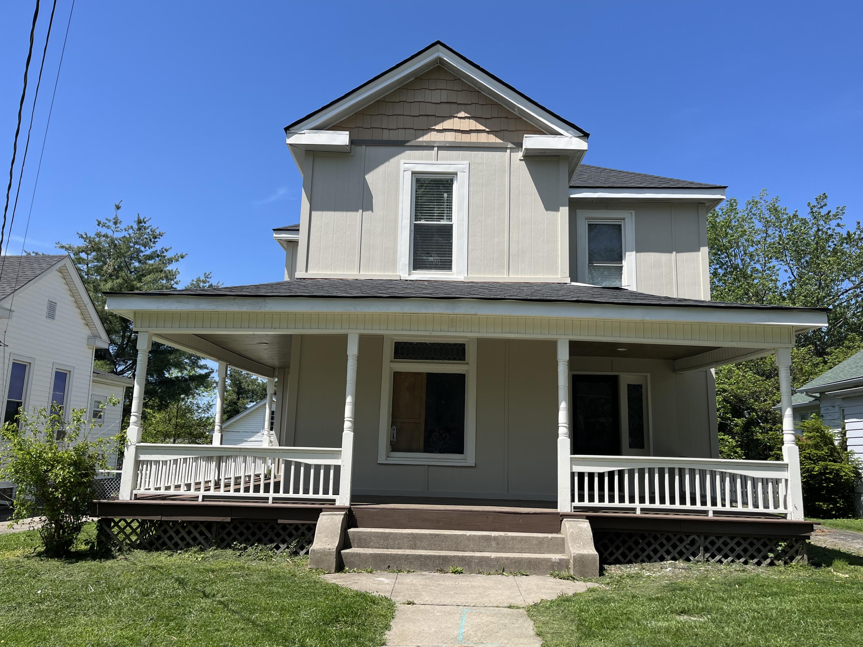 211 South Alta Avenue Property Photo