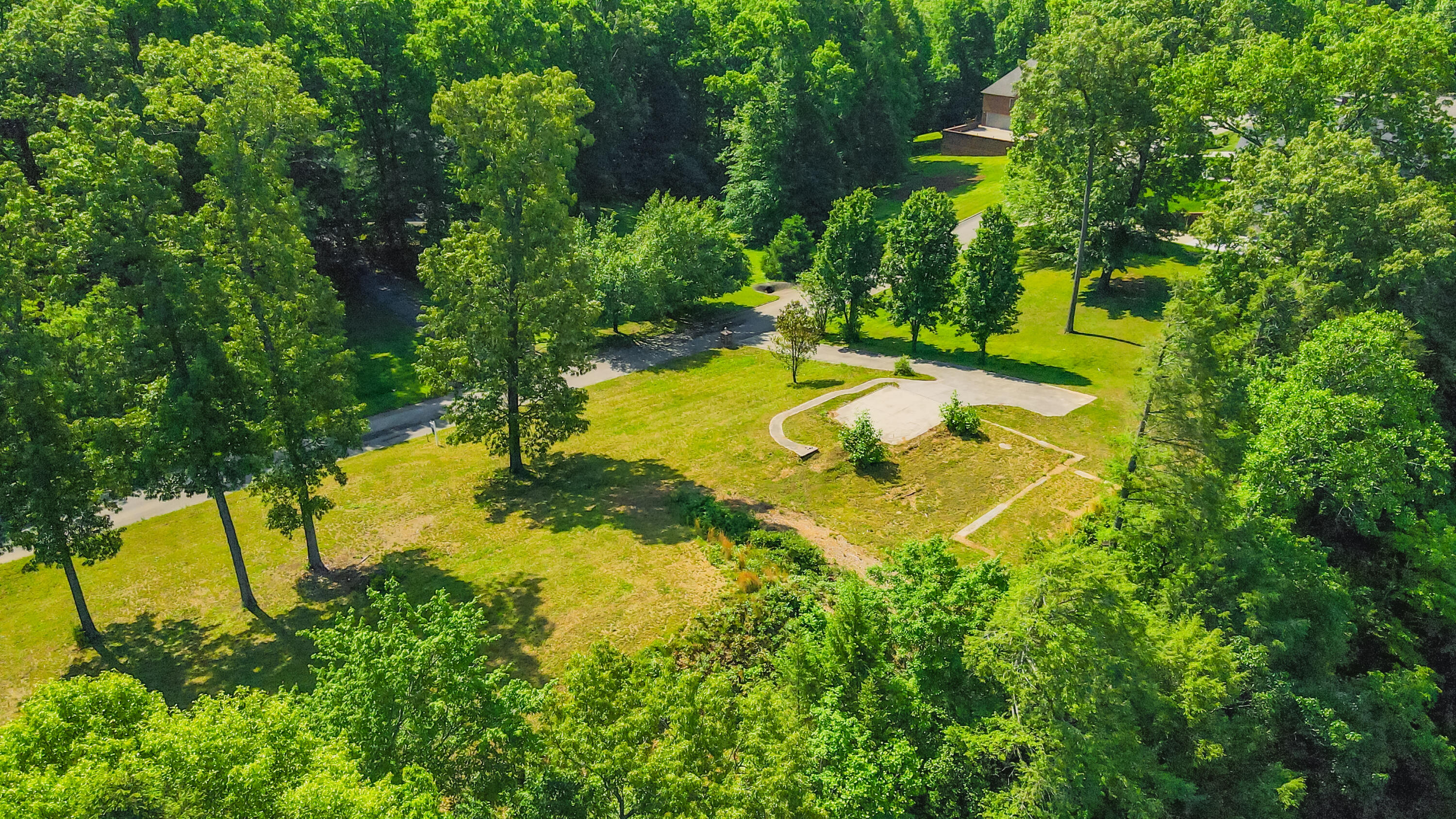 642 Water Cliff Drive Property Photo 7