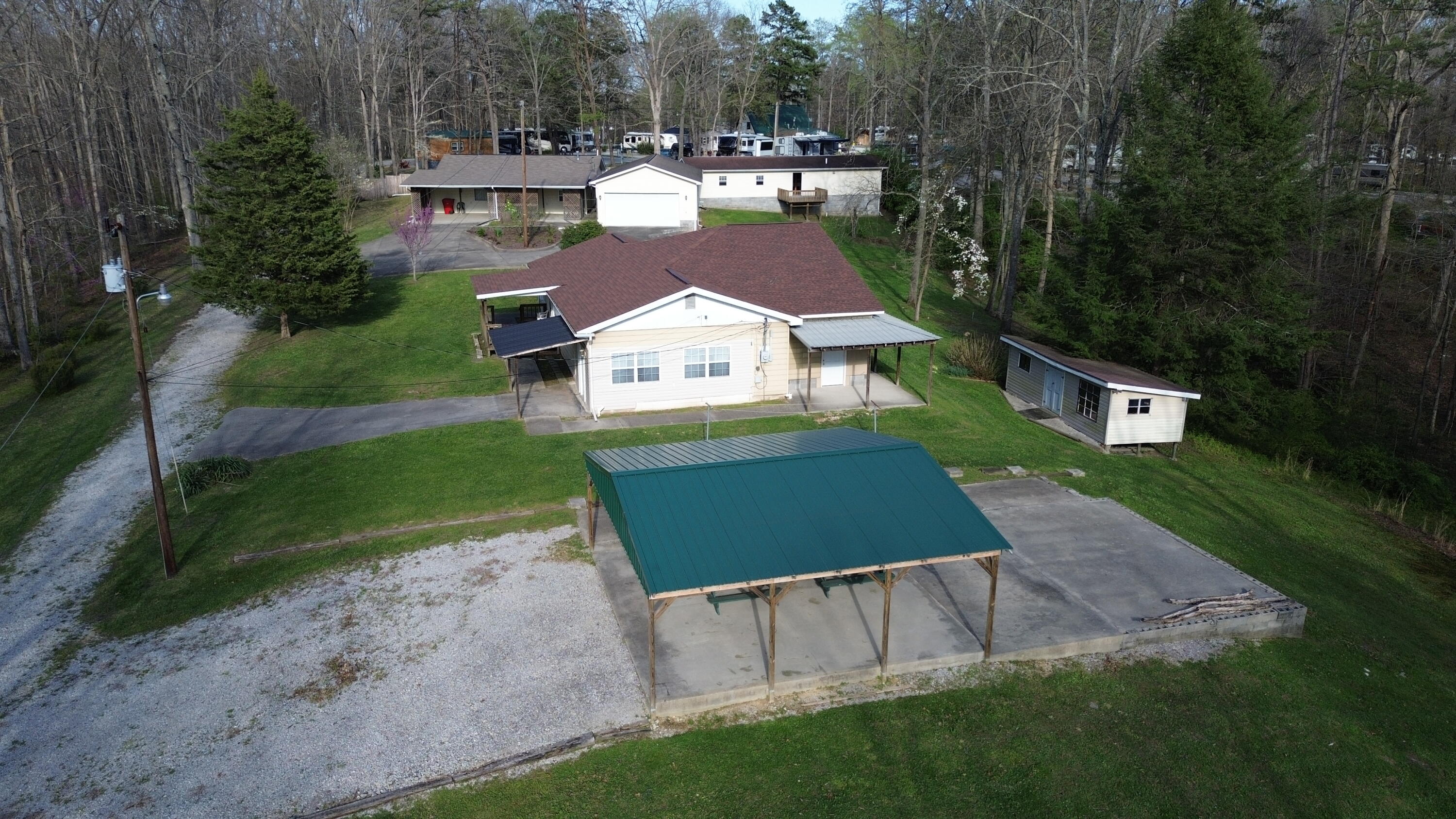 173 East City Dam Road Property Photo 1