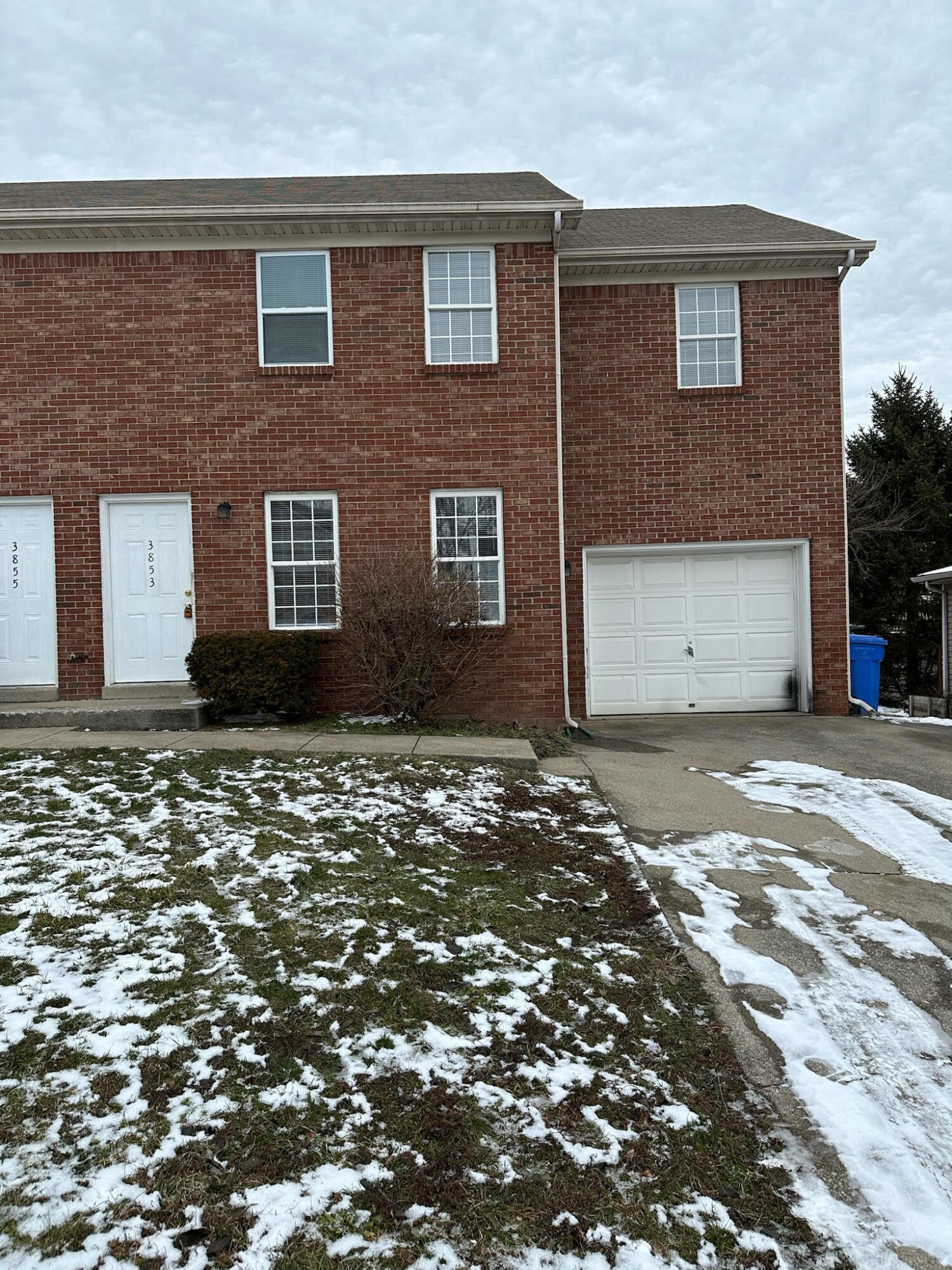 3853 Sugar Creek Drive Property Photo 1