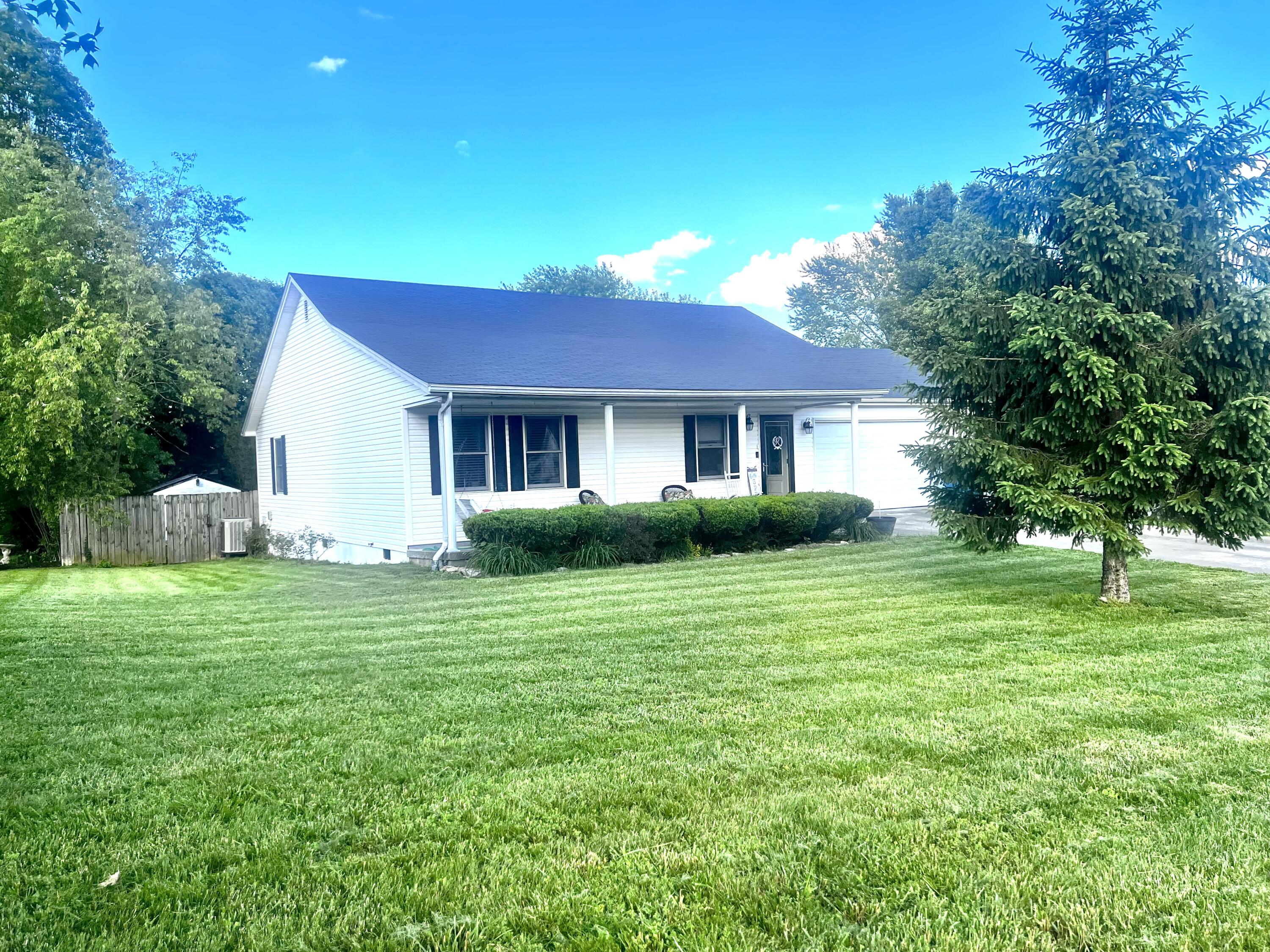 1056 Indian Trail Property Photo 1