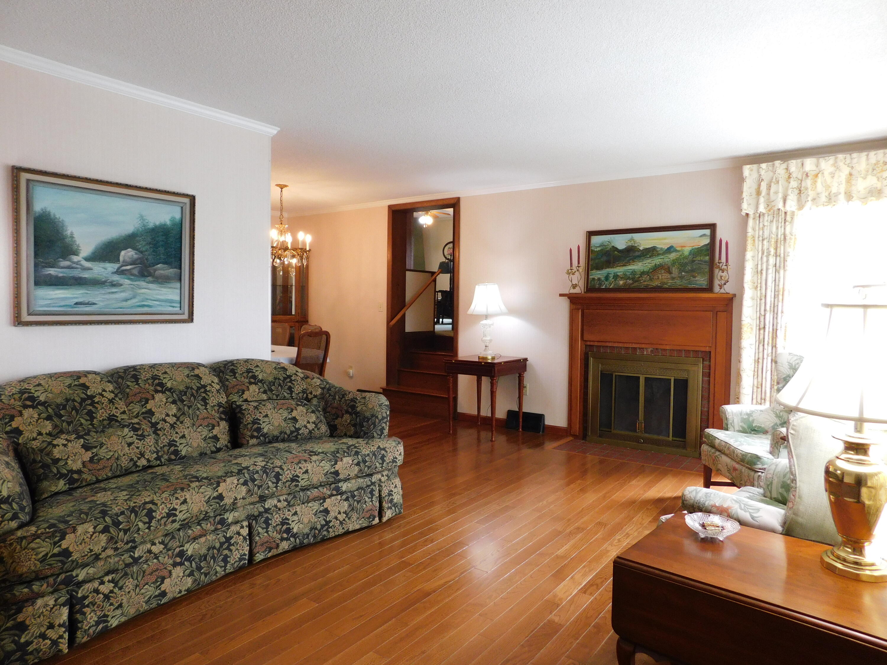 184 Meadow Drive Property Photo 2
