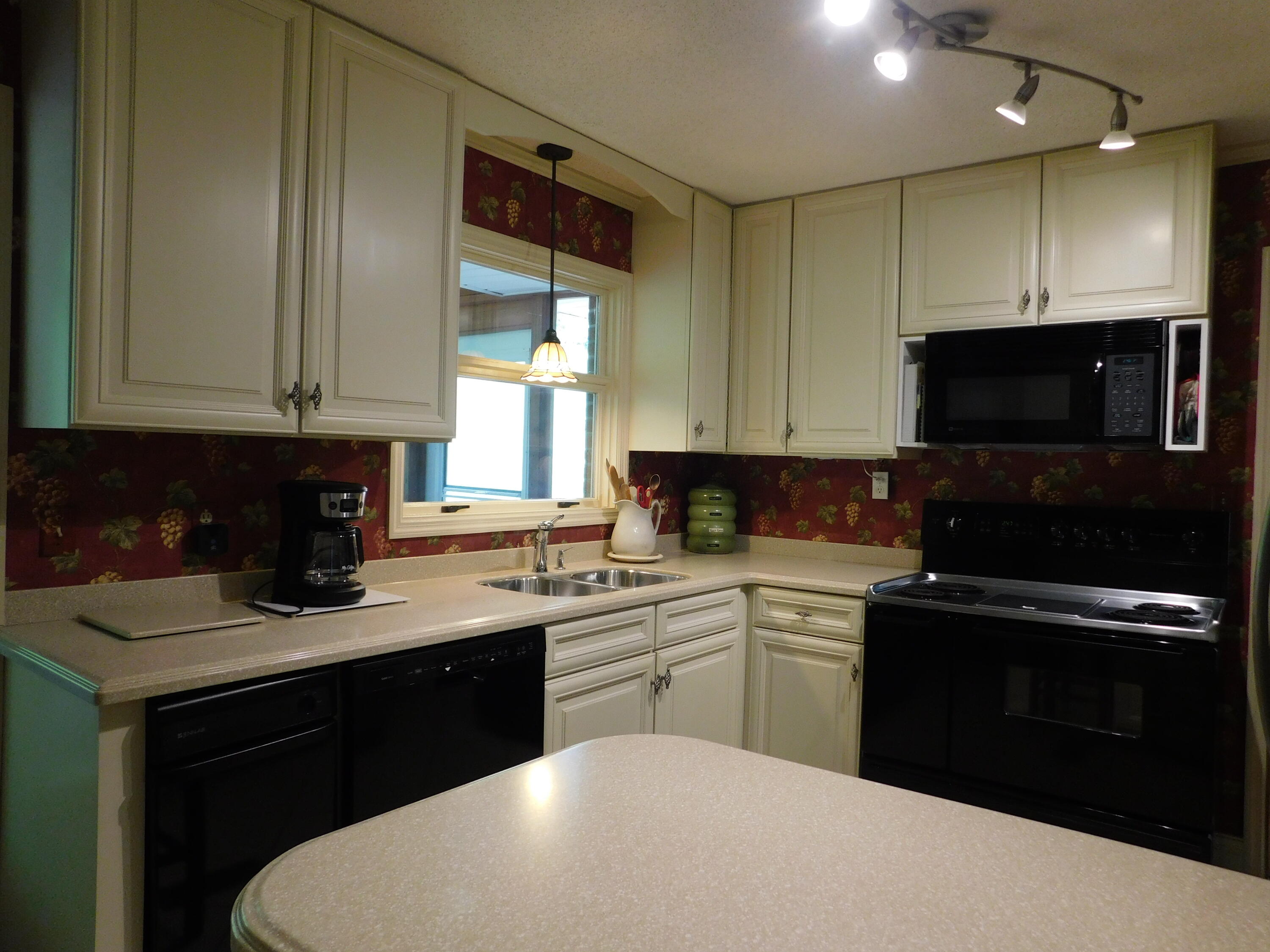 184 Meadow Drive Property Photo 30