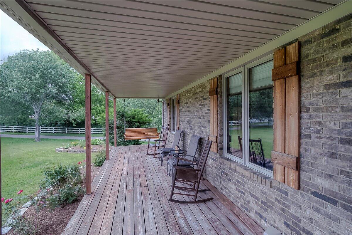 2630 Steadmantown Lane Property Photo 6