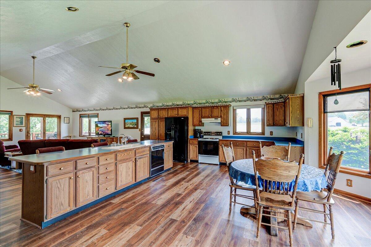2630 Steadmantown Lane Property Photo 9