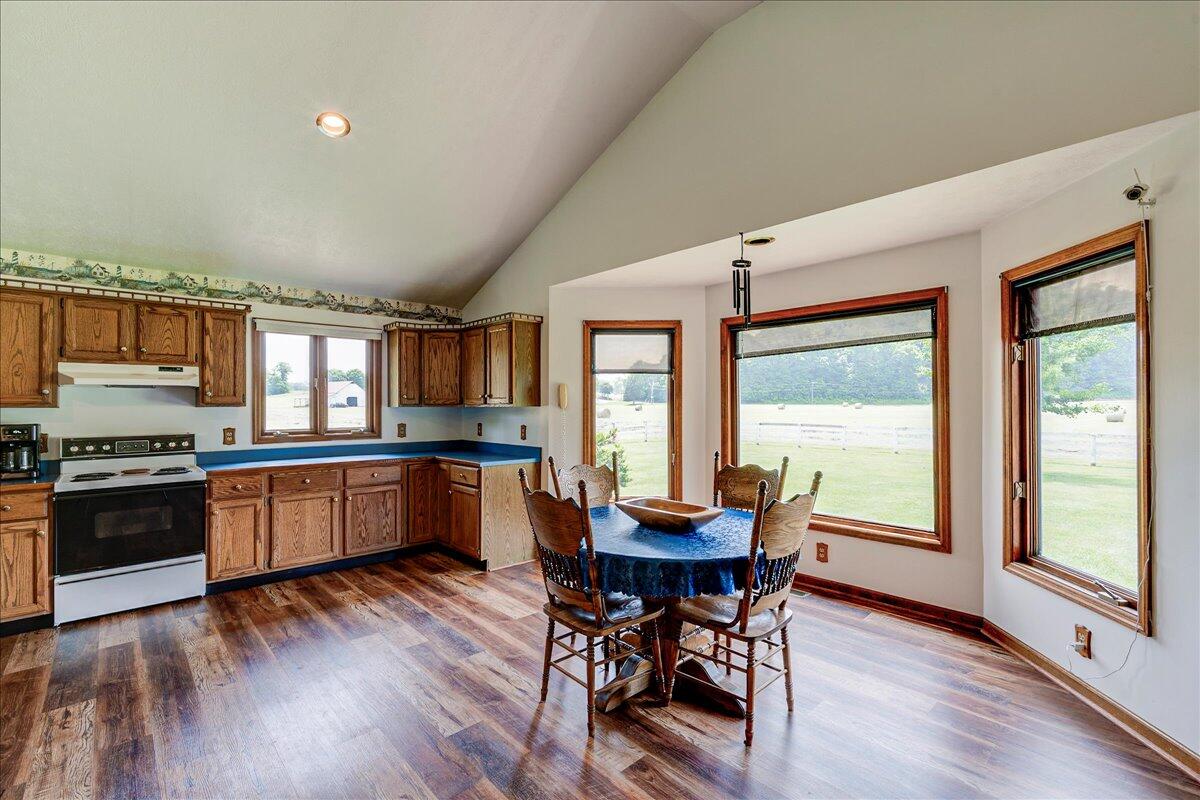 2630 Steadmantown Lane Property Photo 10