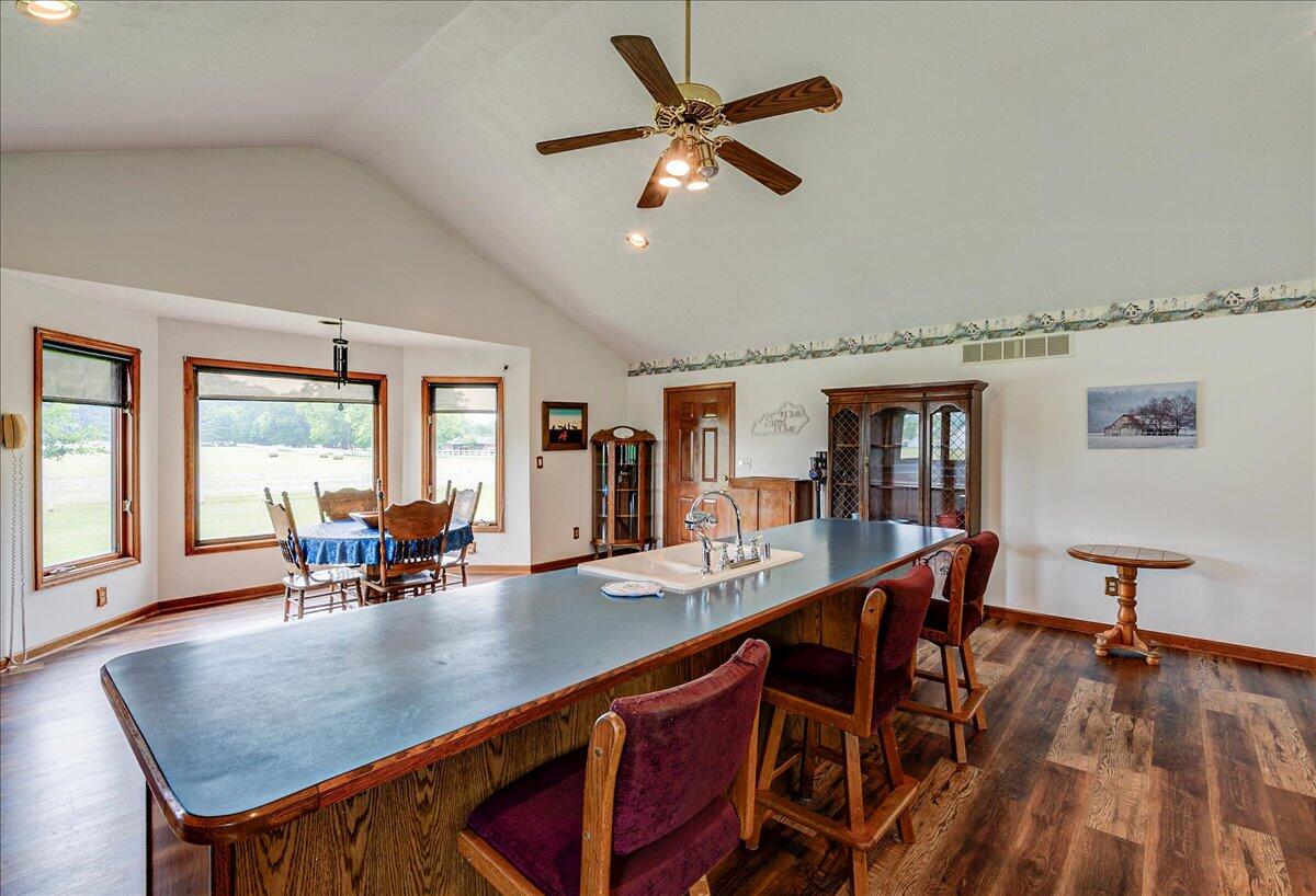 2630 Steadmantown Lane Property Photo 13