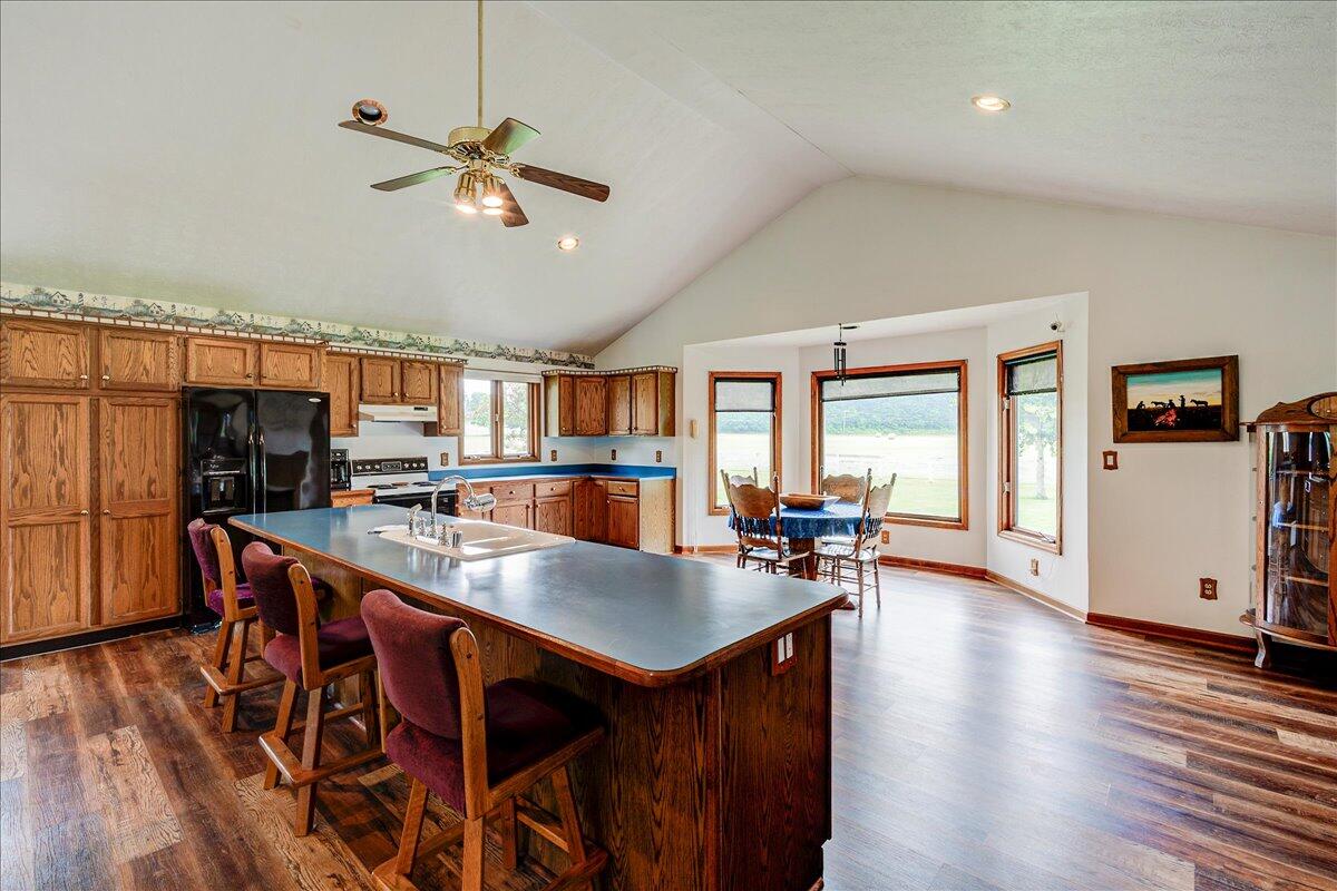 2630 Steadmantown Lane Property Photo 14