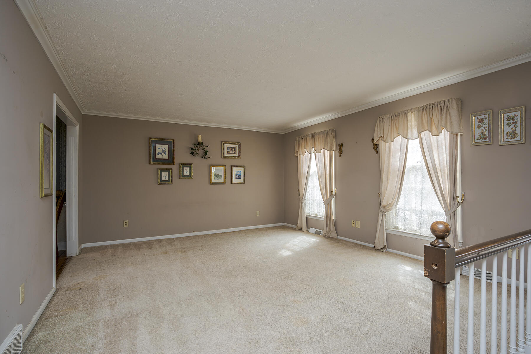 4372 Clemens Drive Property Photo 8