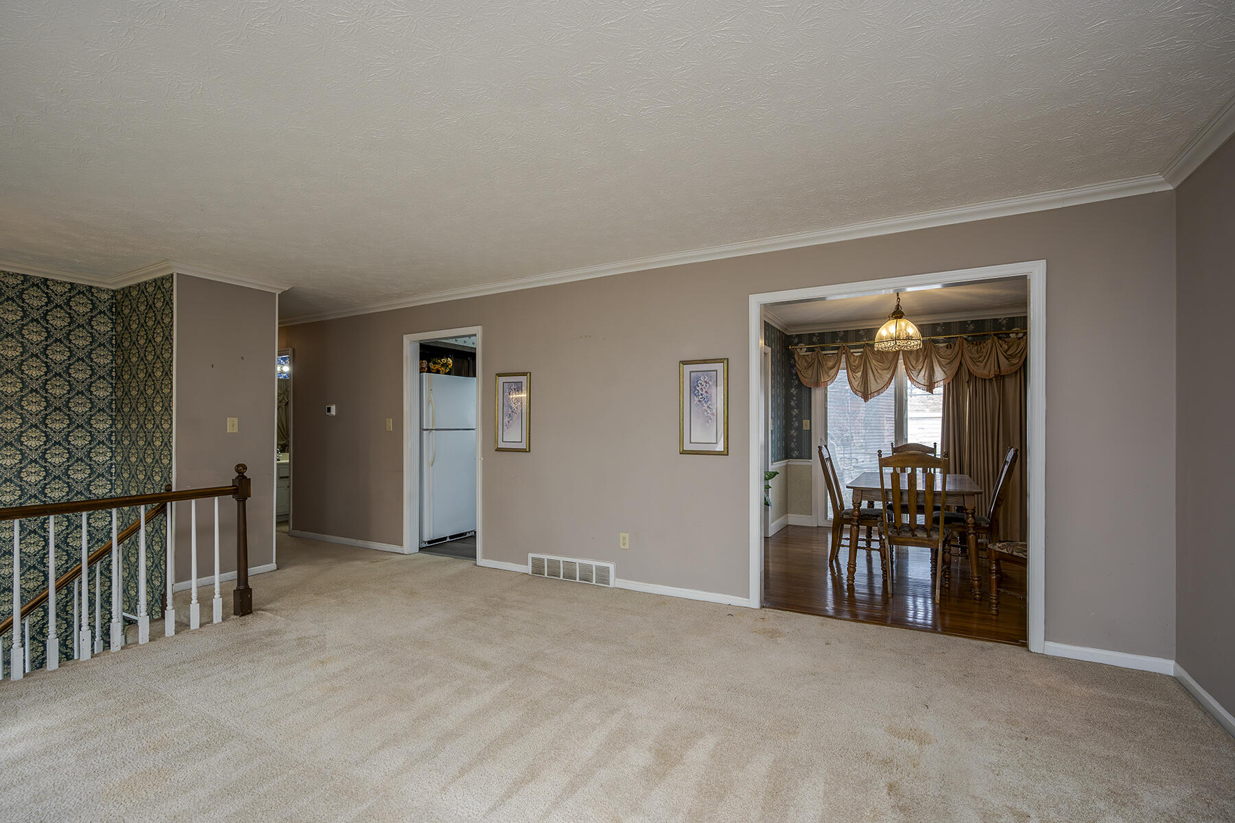 4372 Clemens Drive Property Photo 9