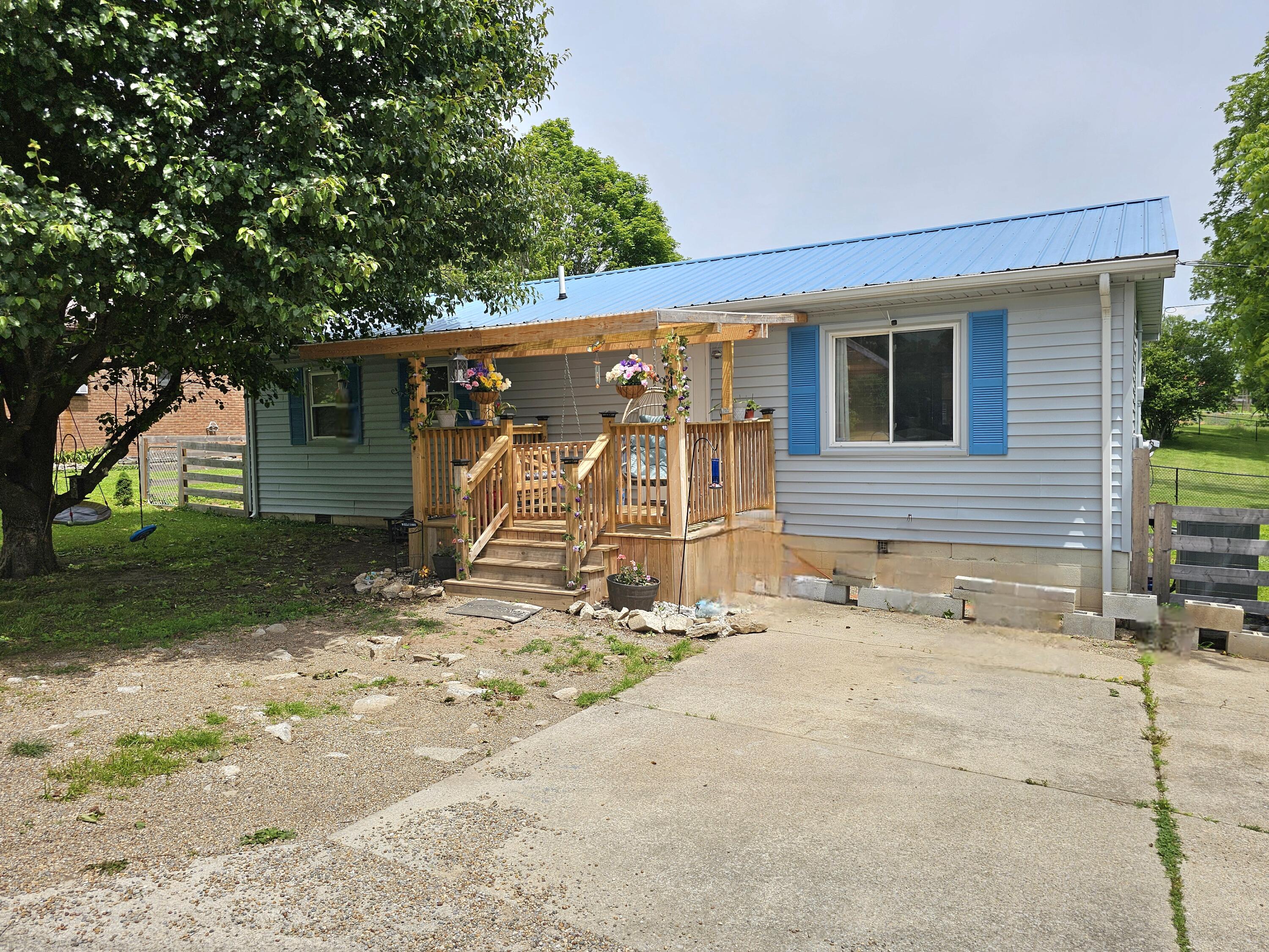 270 Newcomb Avenue Property Photo 1