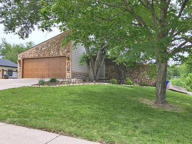 3426 Pepperhill Road Property Photo 1