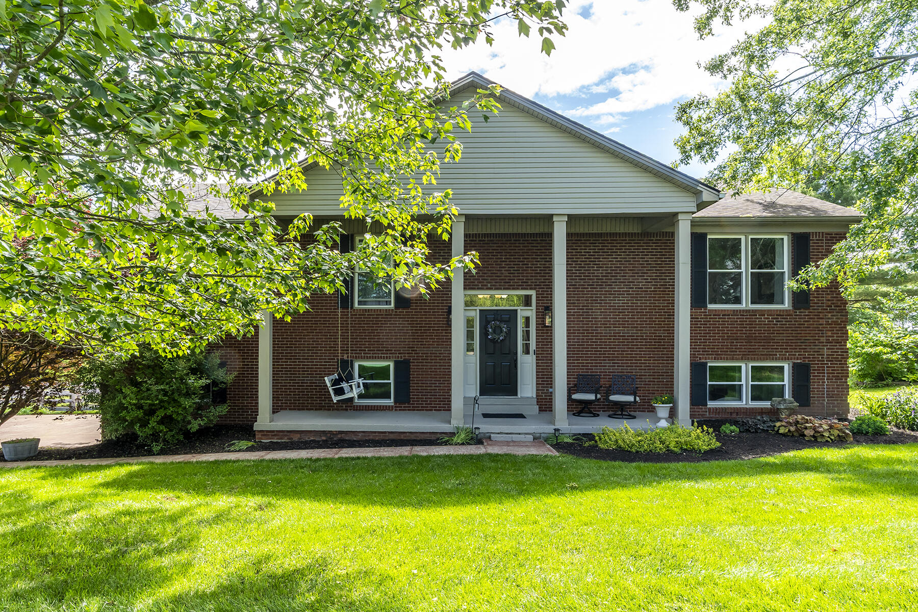 2018 East Court Property Photo 1