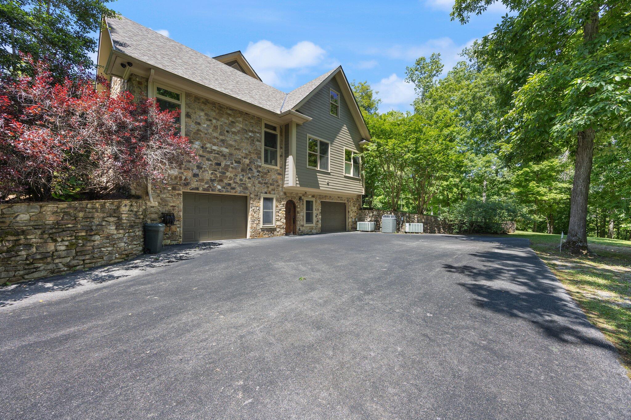 1360 State Highway 92 Property Photo 15
