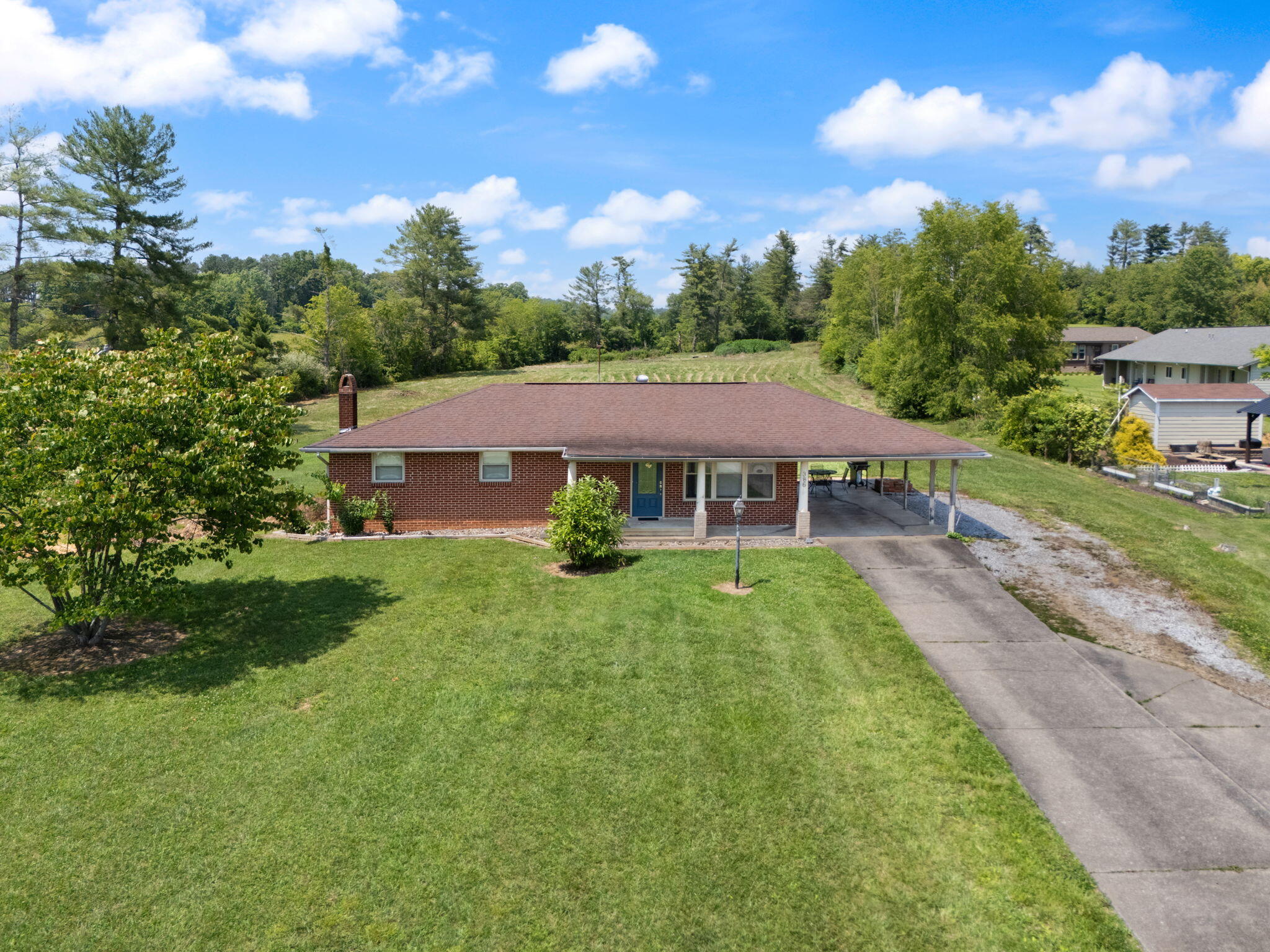 386 Boggs Road Property Photo 7