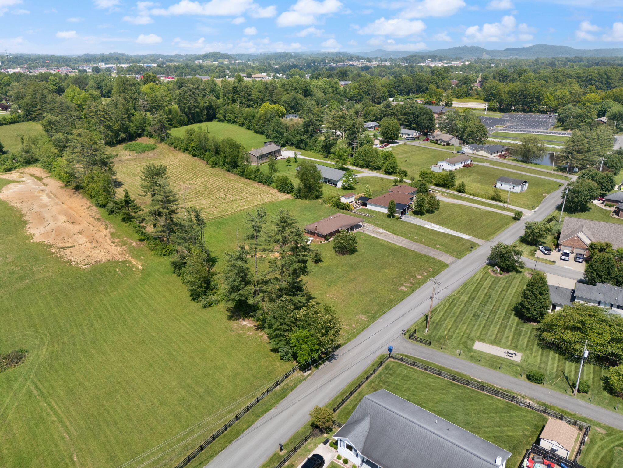 386 Boggs Road Property Photo 39