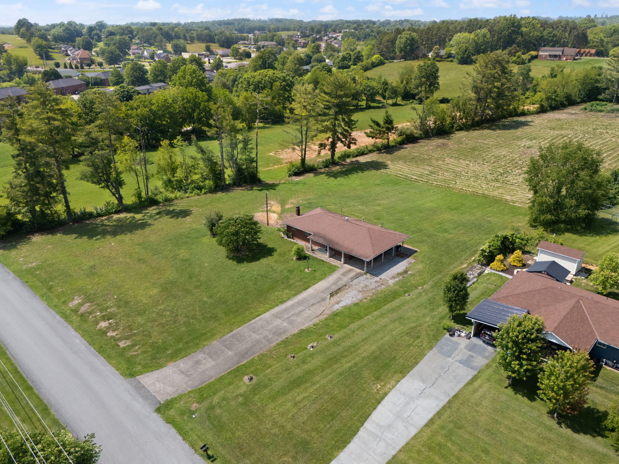 386 Boggs Road Property Photo 40