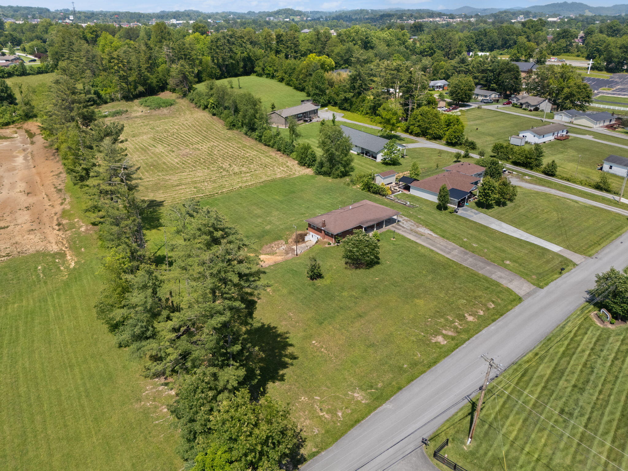 386 Boggs Road Property Photo 41