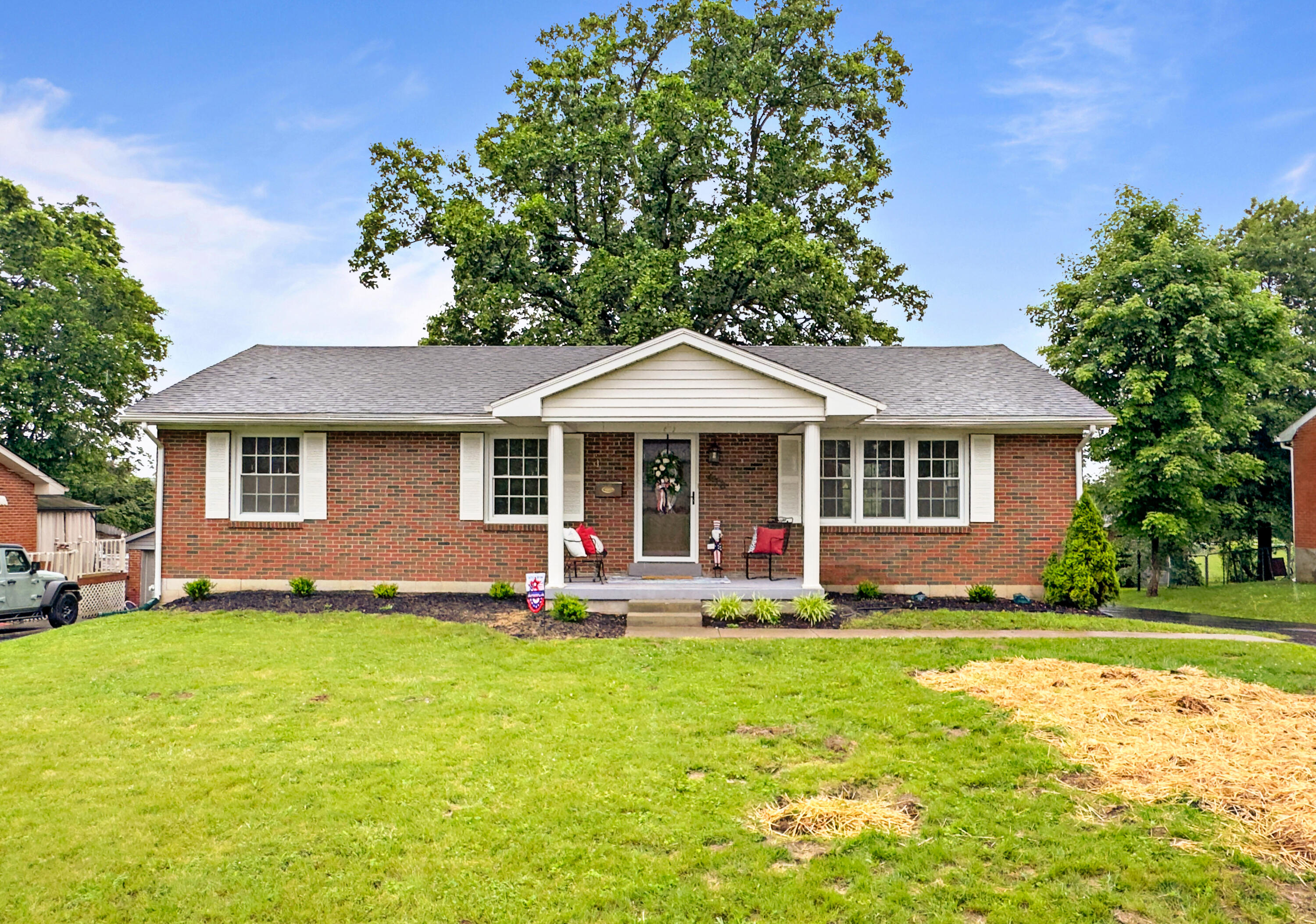 410 Greenview Drive Property Photo 1