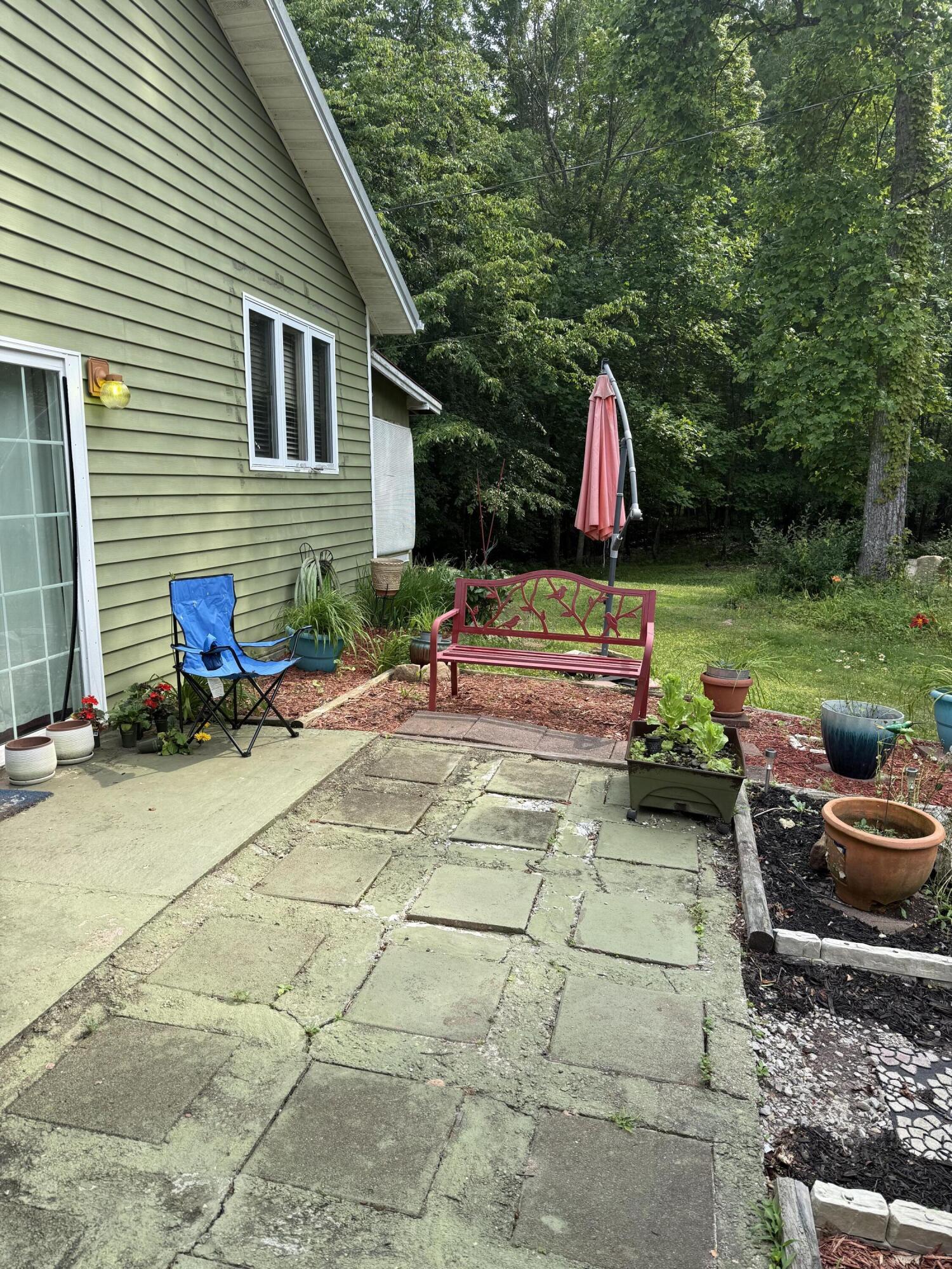 235 Elkview Road Property Photo 2