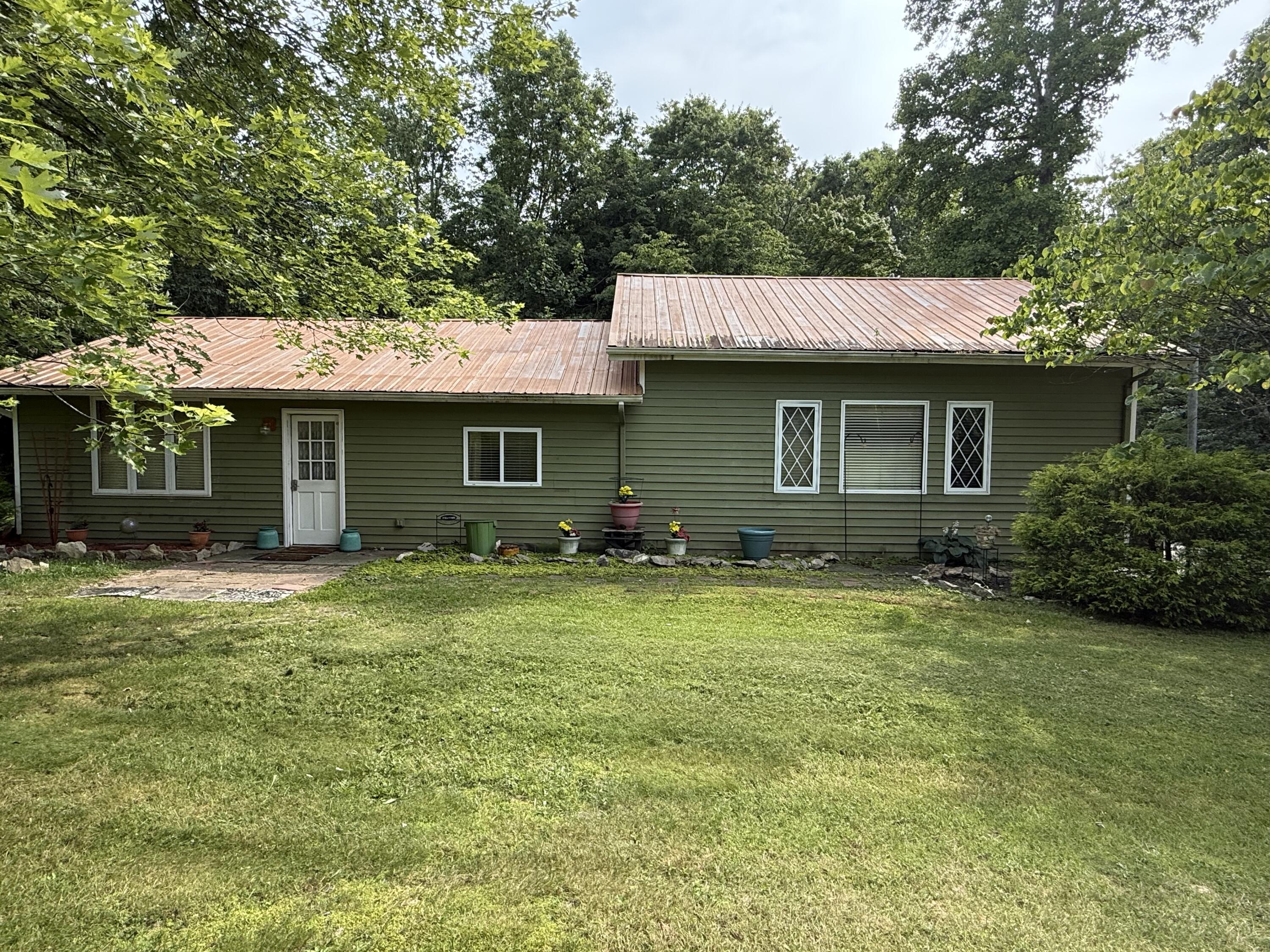 235 Elkview Road Property Photo 37