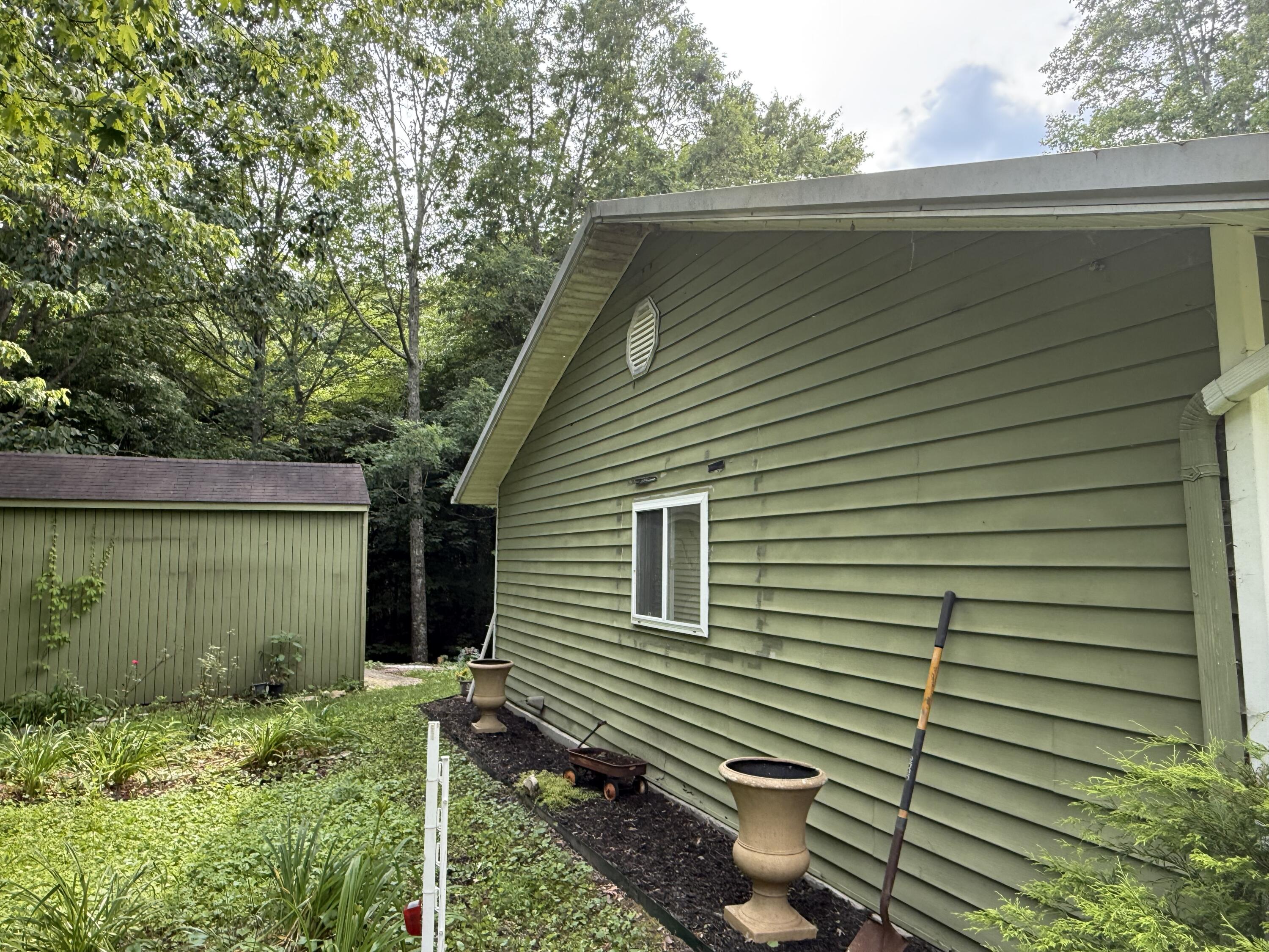 235 Elkview Road Property Photo 38