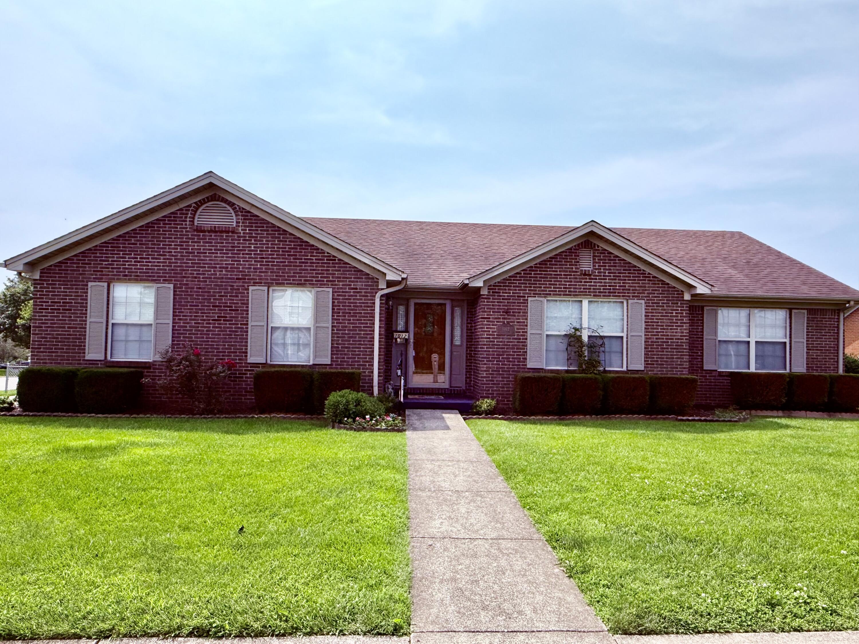 1012 Heathcliff Drive Property Photo 1