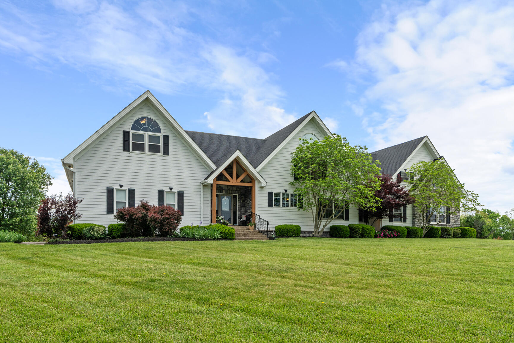 4775 Eminence Pike Road Property Photo 1