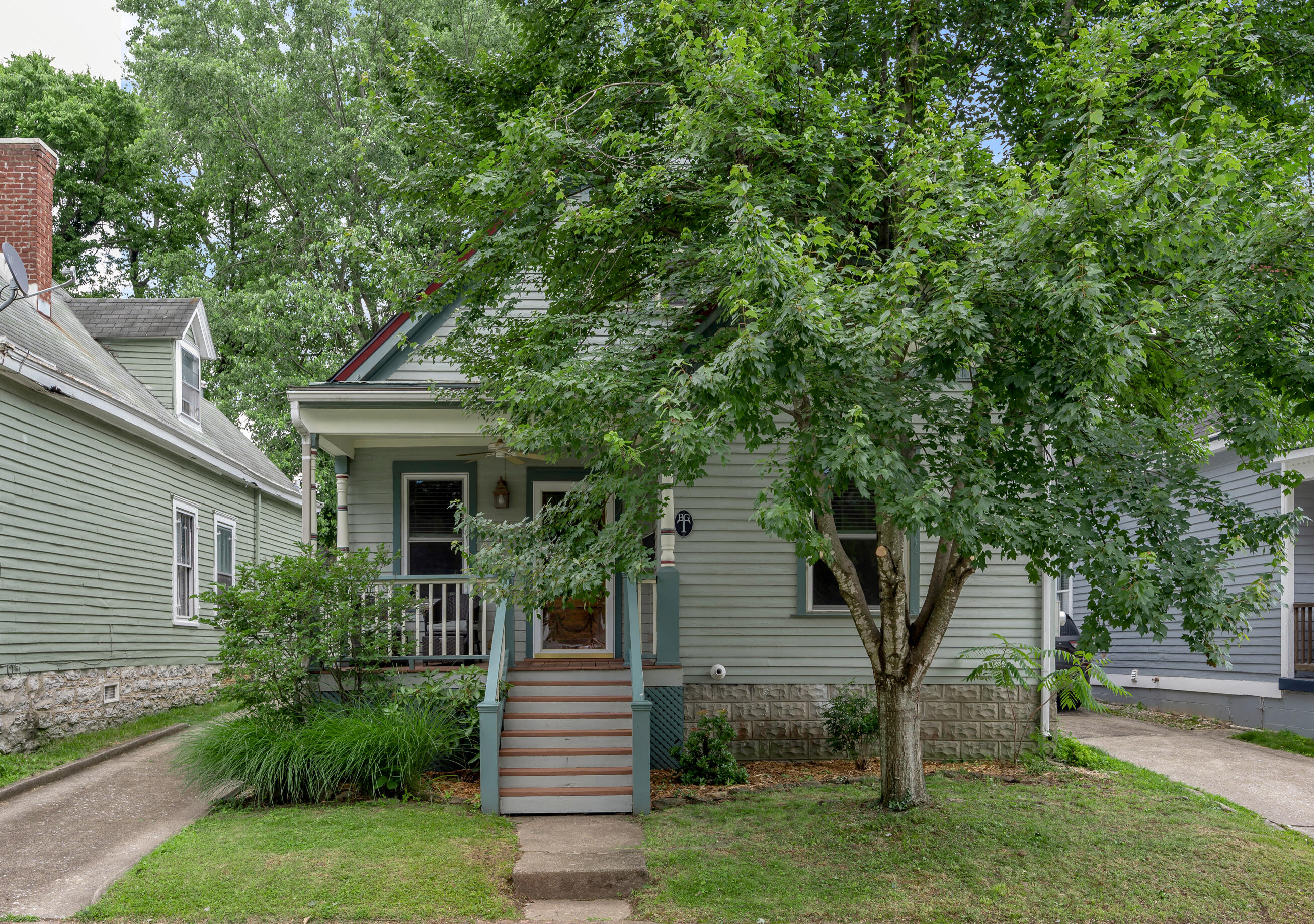 334 Oldham Avenue Property Photo 1