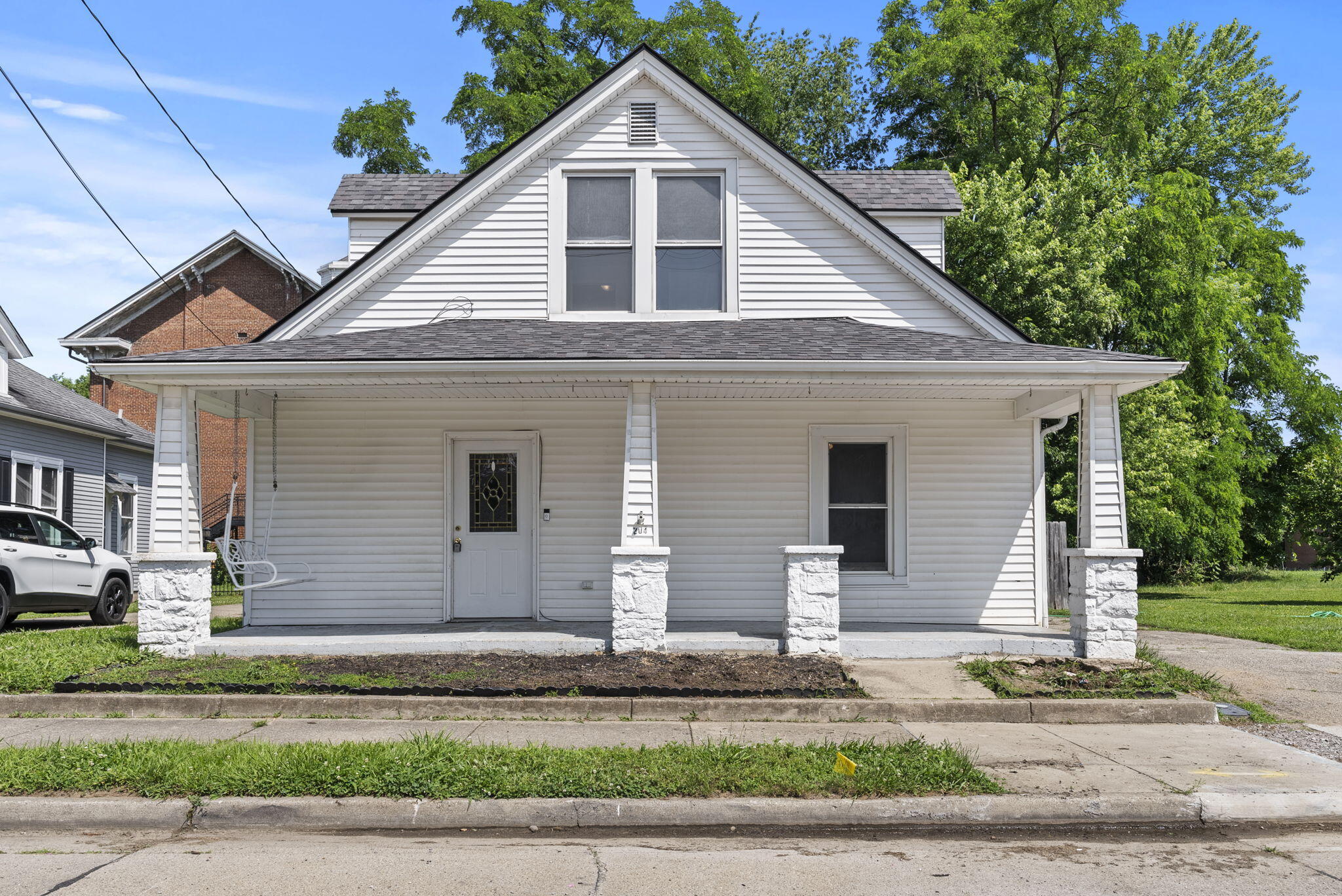 204 West Main Street Property Photo 1